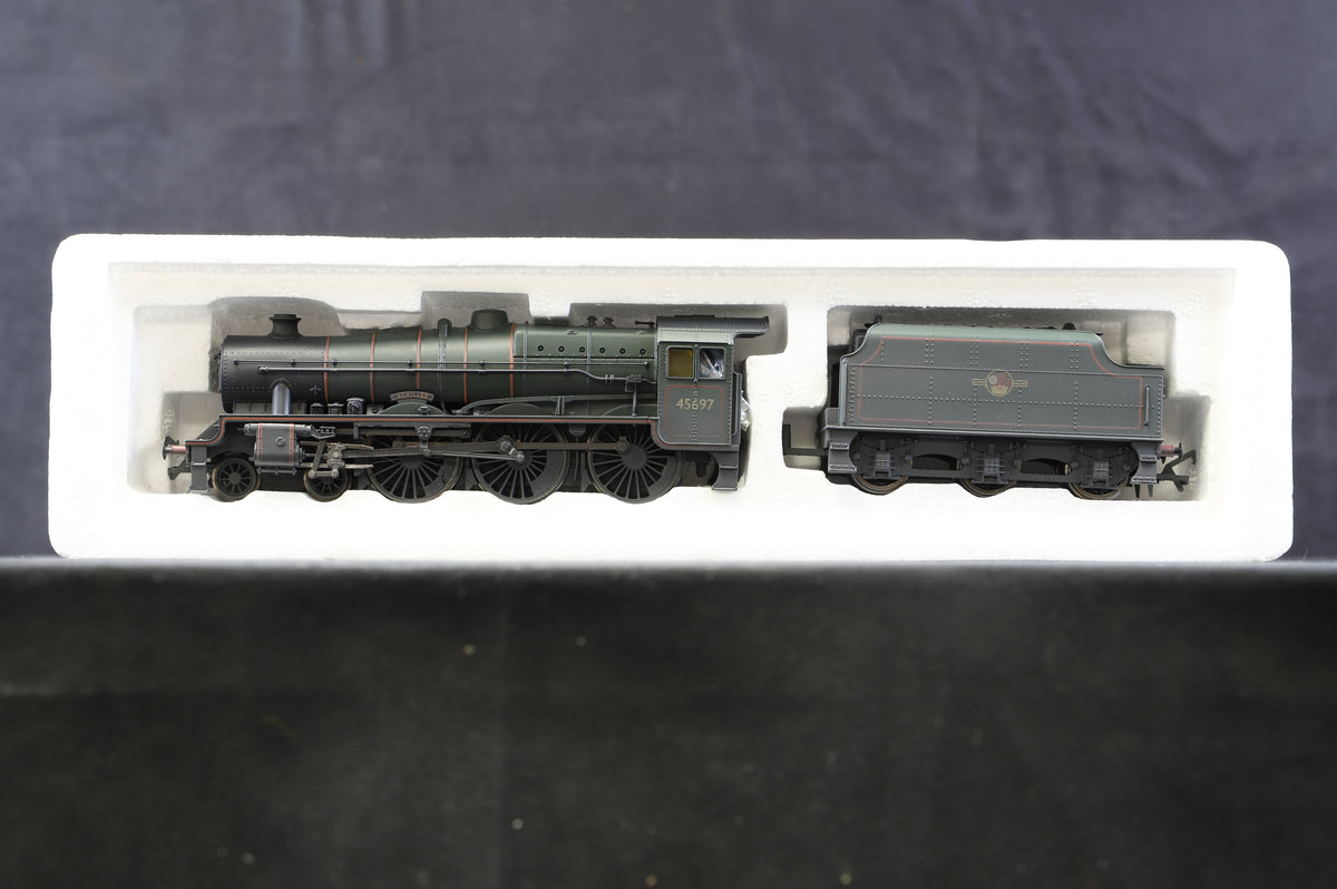 Bachmann OO 31-160 Jubilee &#39;45697&#39; &#39;Archilles&#39; 4000G Tender BR Green L/C, Weathered