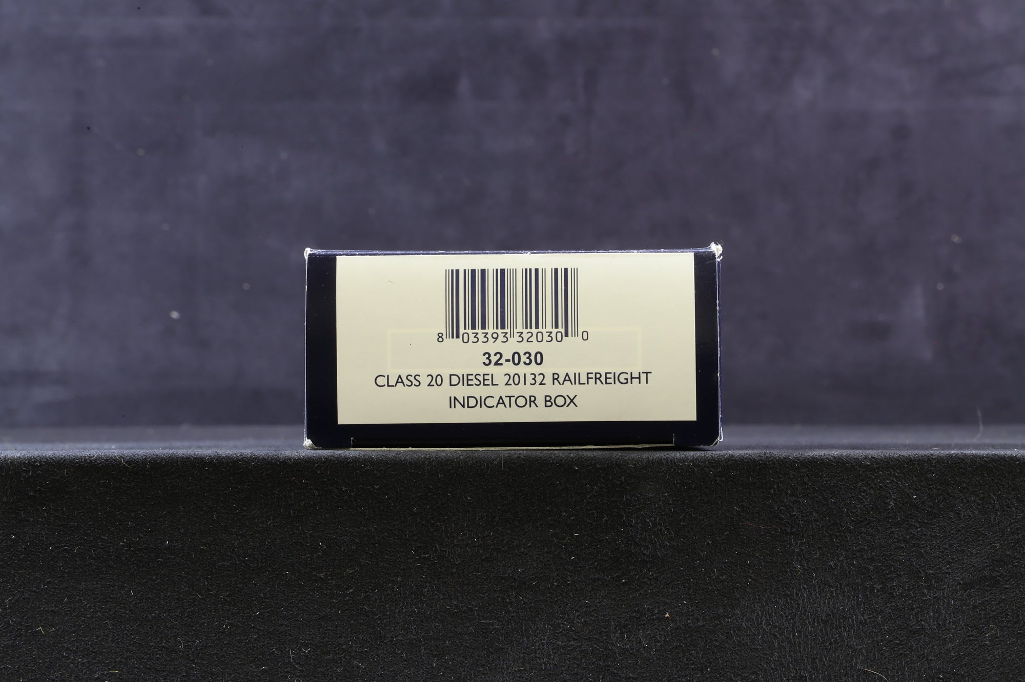 Bachmann OO 32-030 Class 20 Diesel '20132' Railfreight Indicator Box, DCC Sound