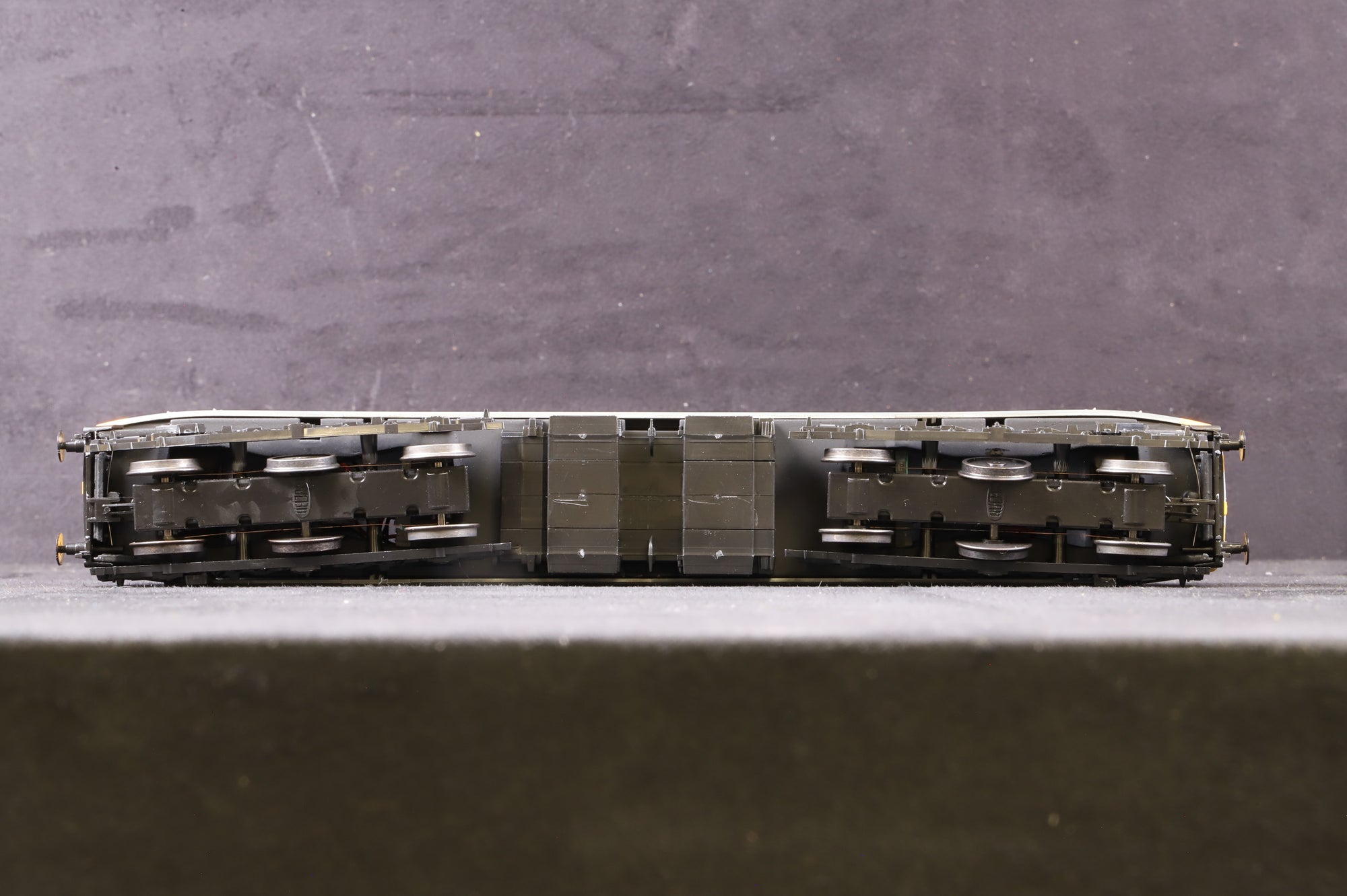 Heljan OO 4809 Class 47 47581 'Great Eastern' in BR NSE Livery