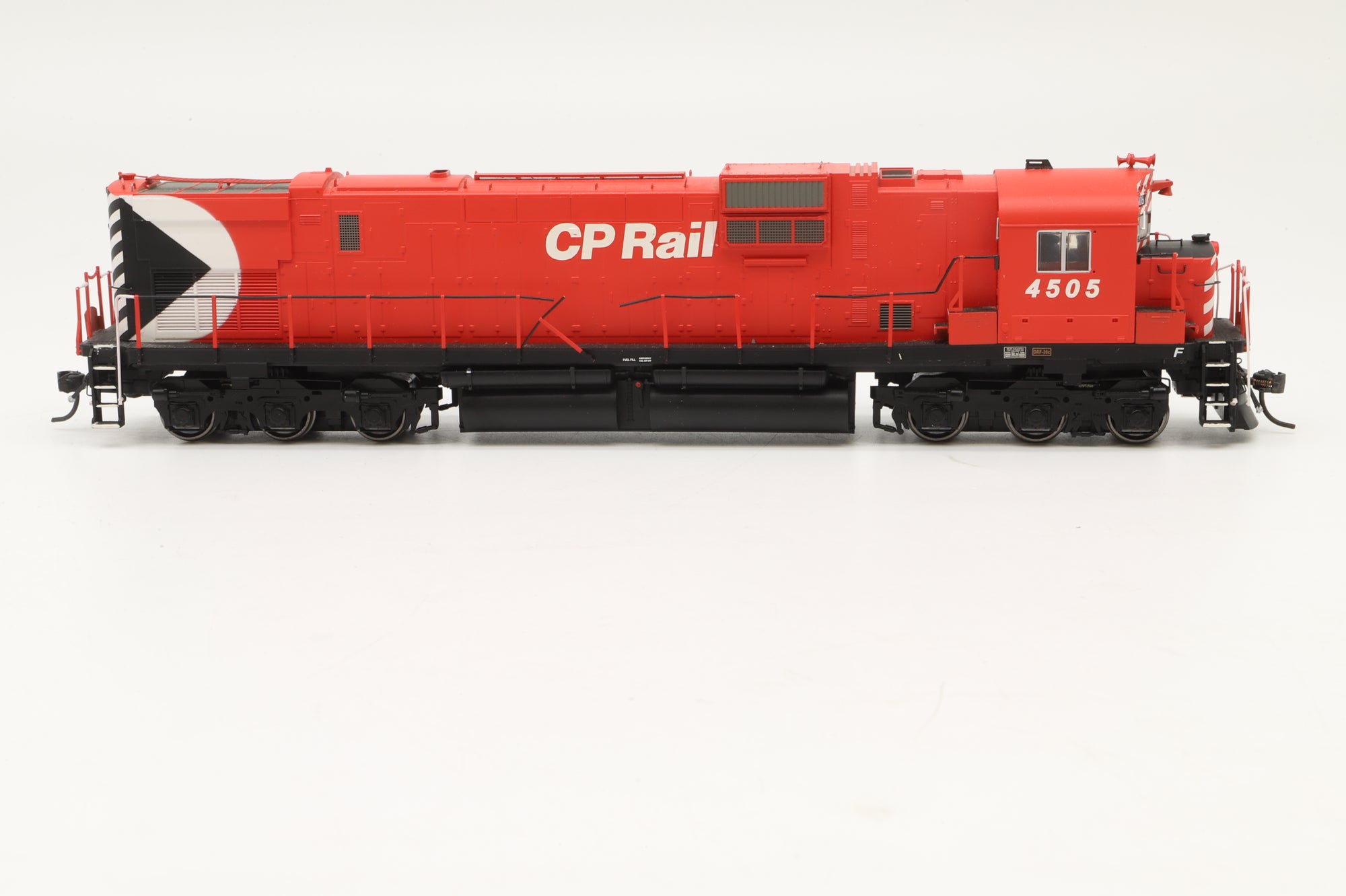 WORKSHOP Bowser HO Alco C630M #4505 in CP Rail Red - DCC Sound