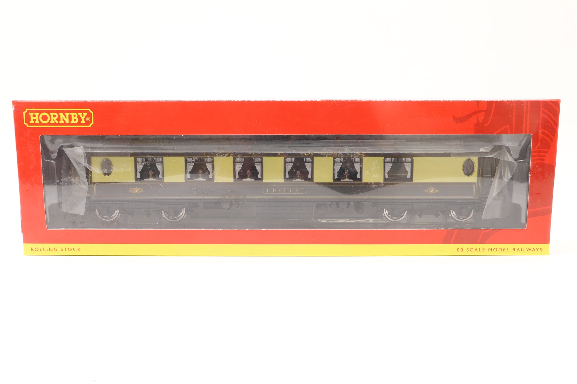 Hornby OO Rake Of 3 Pullman Cars Inc. R4693, R4694 & R4697