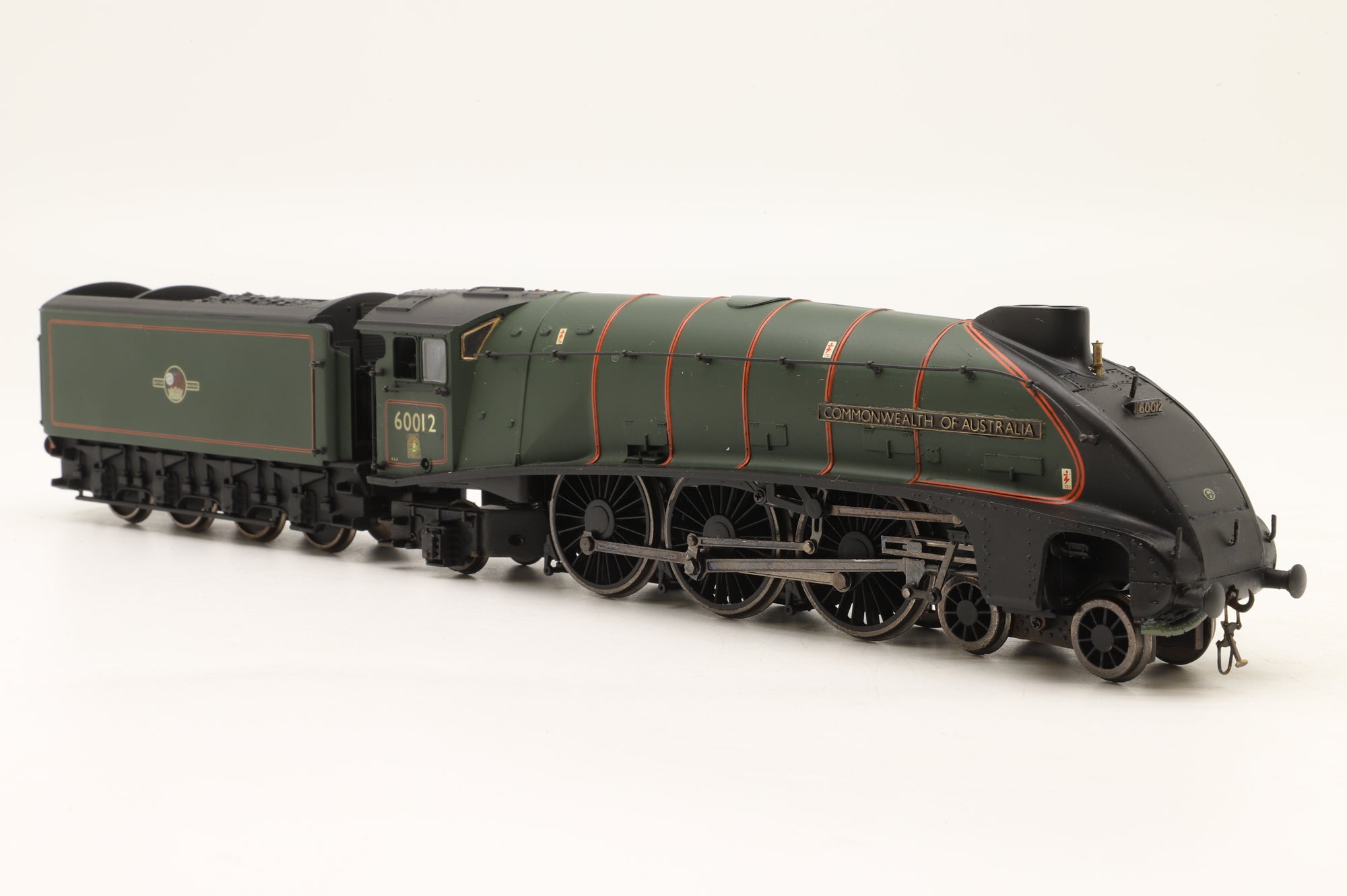 Bachmann OO Class A4 '60012' 'Commonwealth Of Australia' BR Lined Green L/C Renamed