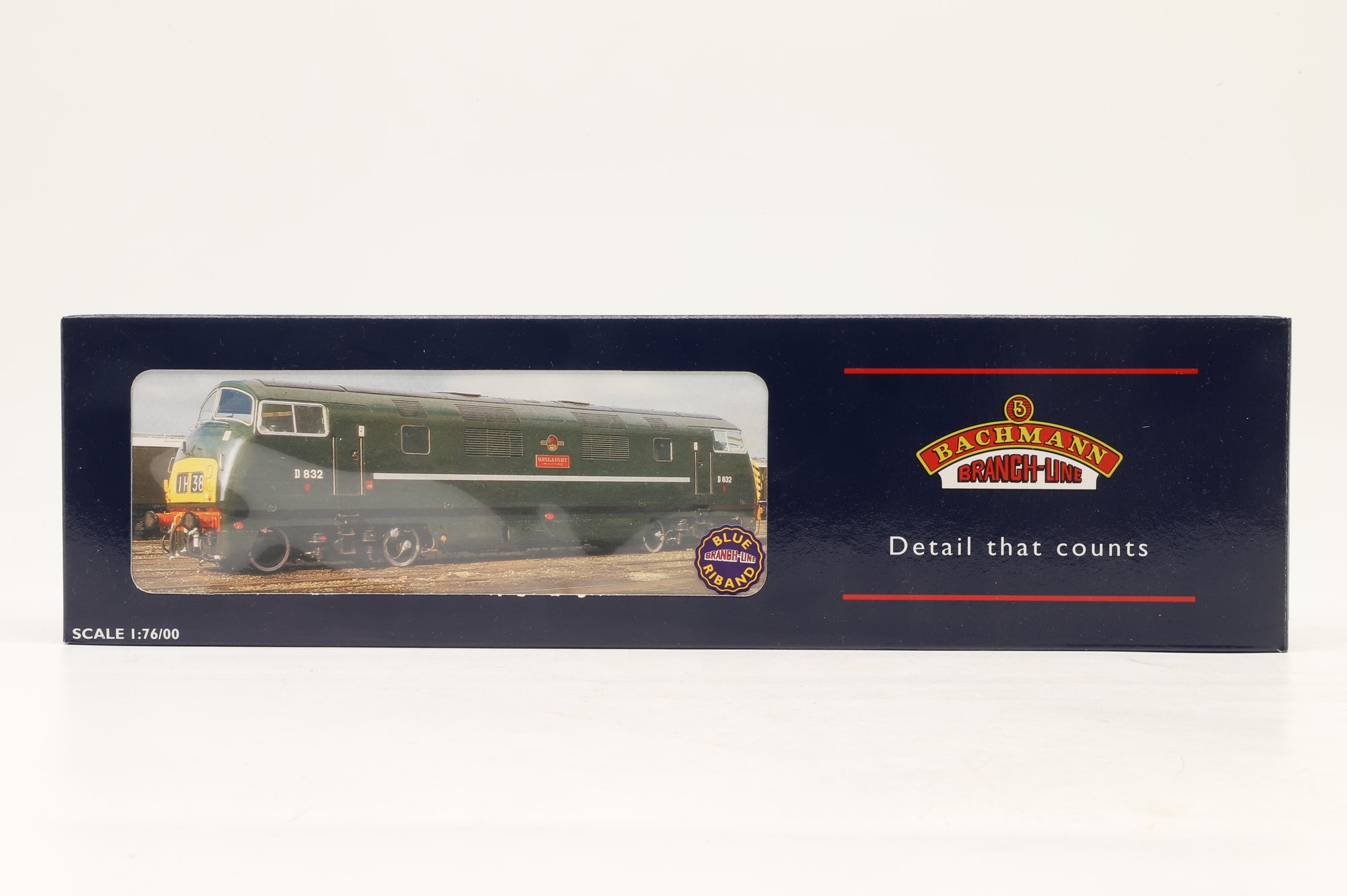 Bachmann OO 32-057 Class 42 Warship D870 'Zulu' in BR Blue