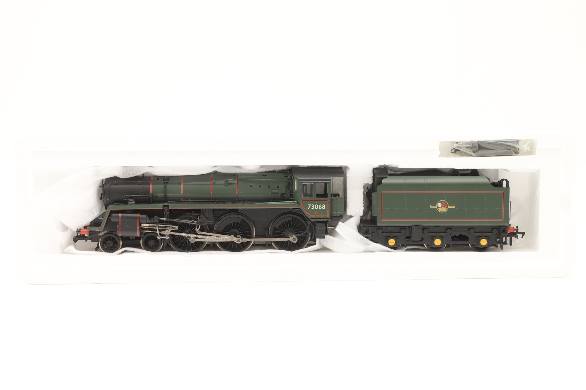 Bachmann OO 32-500 Standard Class 5MT '73068' BR Green Late Crest BR1C Tender