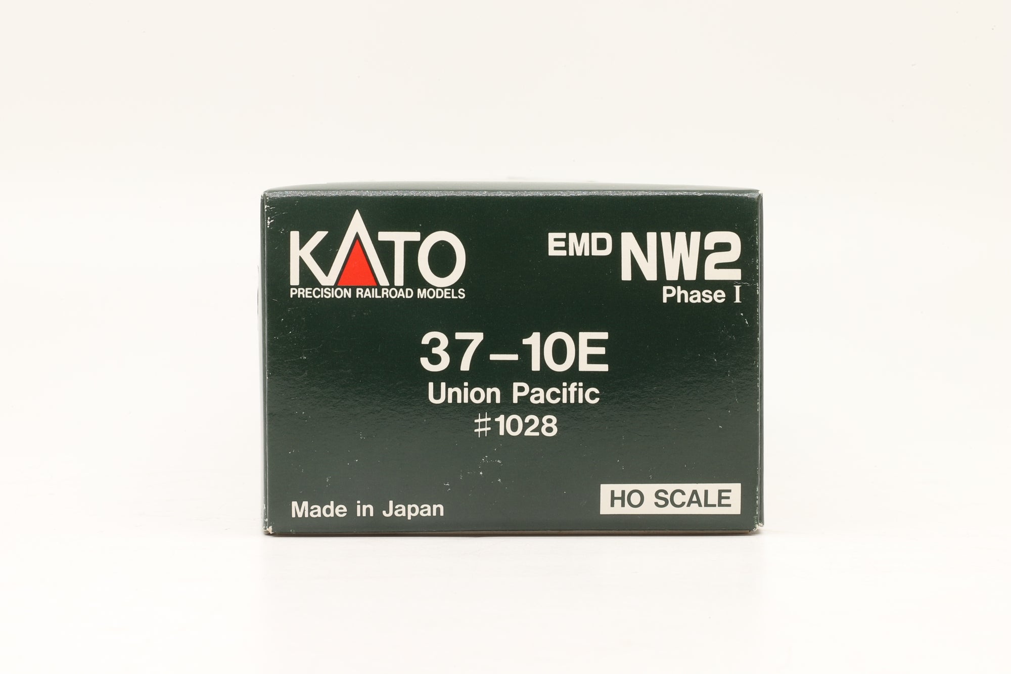 Kato HO 37-10E EMD NW2 Phase I Union Pacific #1028