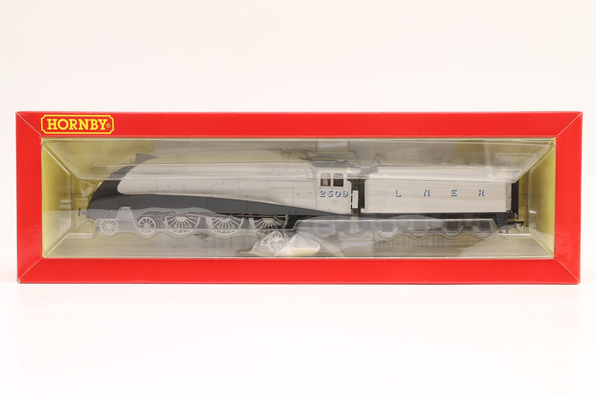 Hornby OO R3306 The Silver Jubilees Class A4 '2509' 'Silver Link' LNER Grey