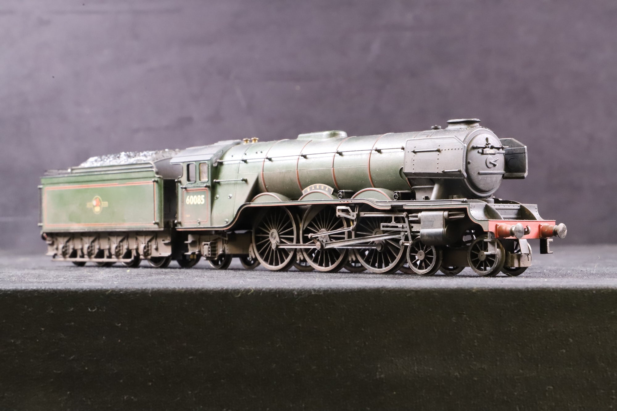 WORKSHOP Hornby OO R2152 Class A3 'Manna' '60085' BR Green L/C Weathered NON RUNNER