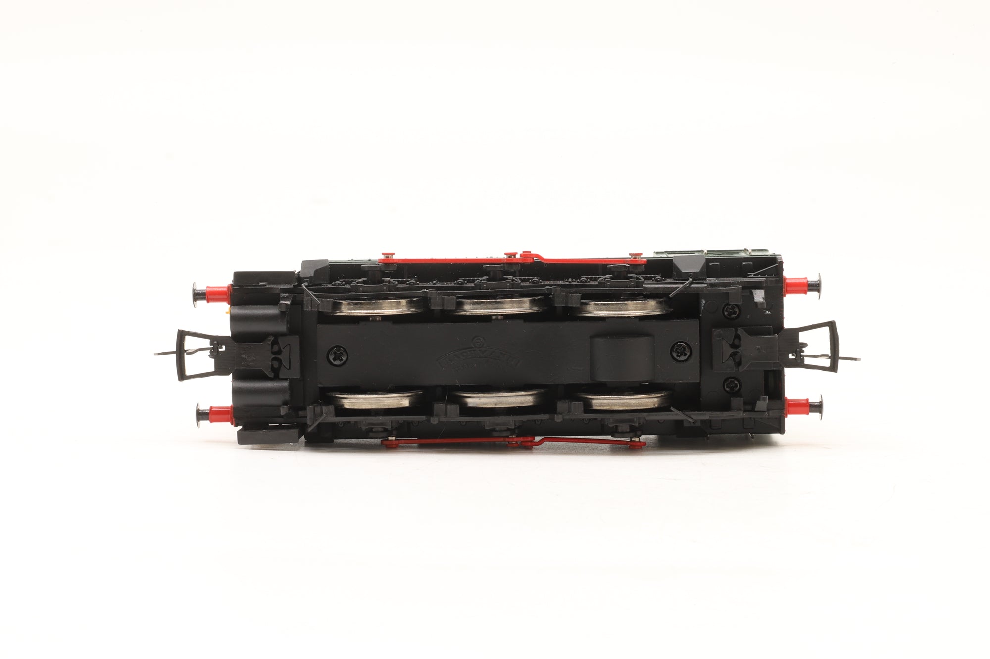 Bachmann OO 32-112 Class 08 D3336 in BR Green w/ Wasp Stripes