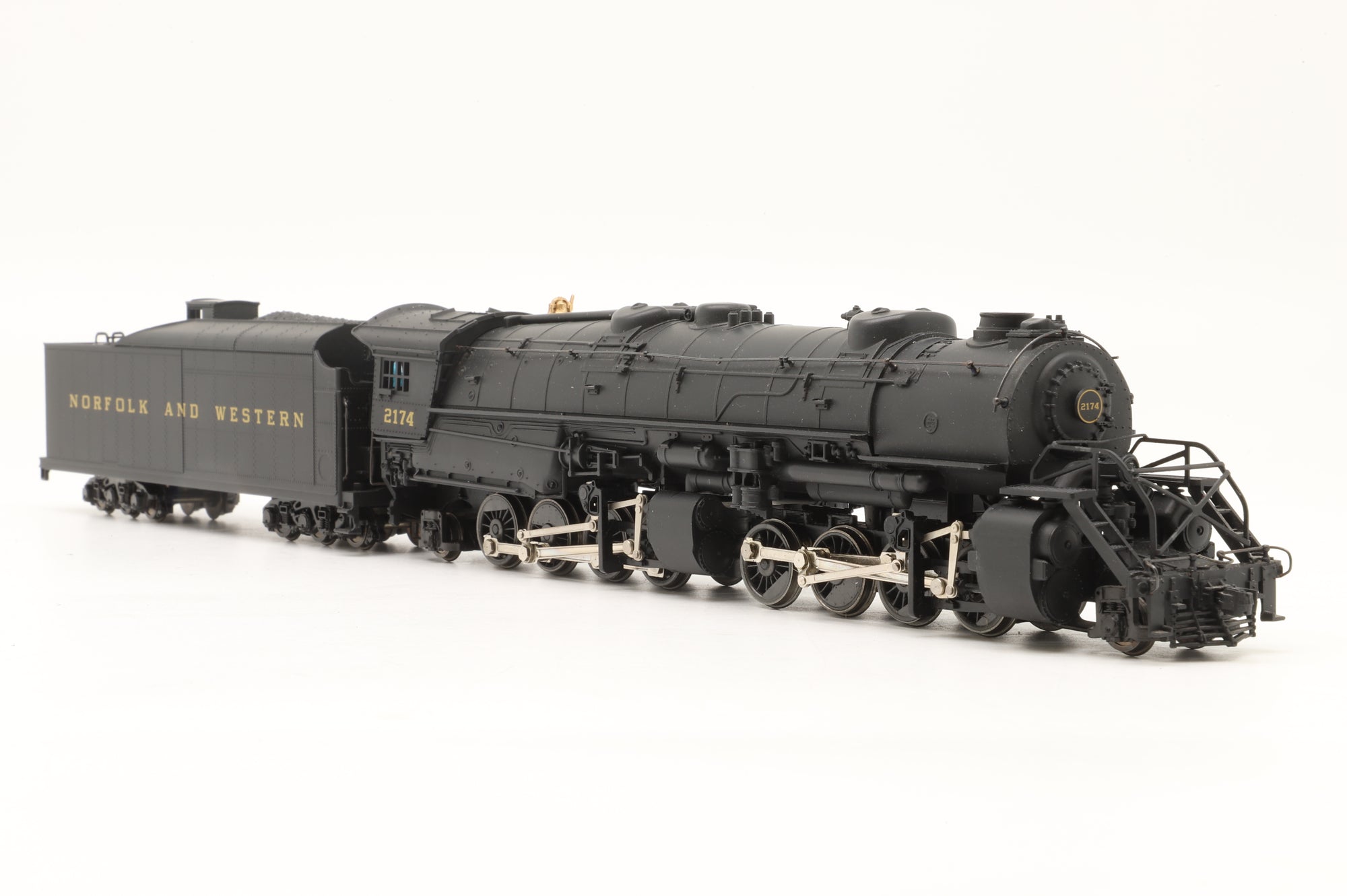 Rivarossi HO 1593 2-8-8-2 Mallet #2174 in Norfolk & Western Black
