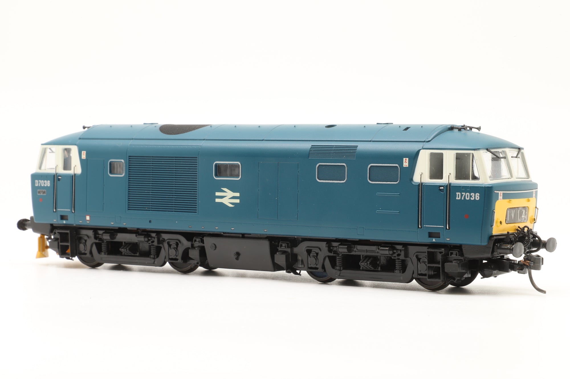 Heljan OO 3502 Class 35 'D7036', DCC Sound