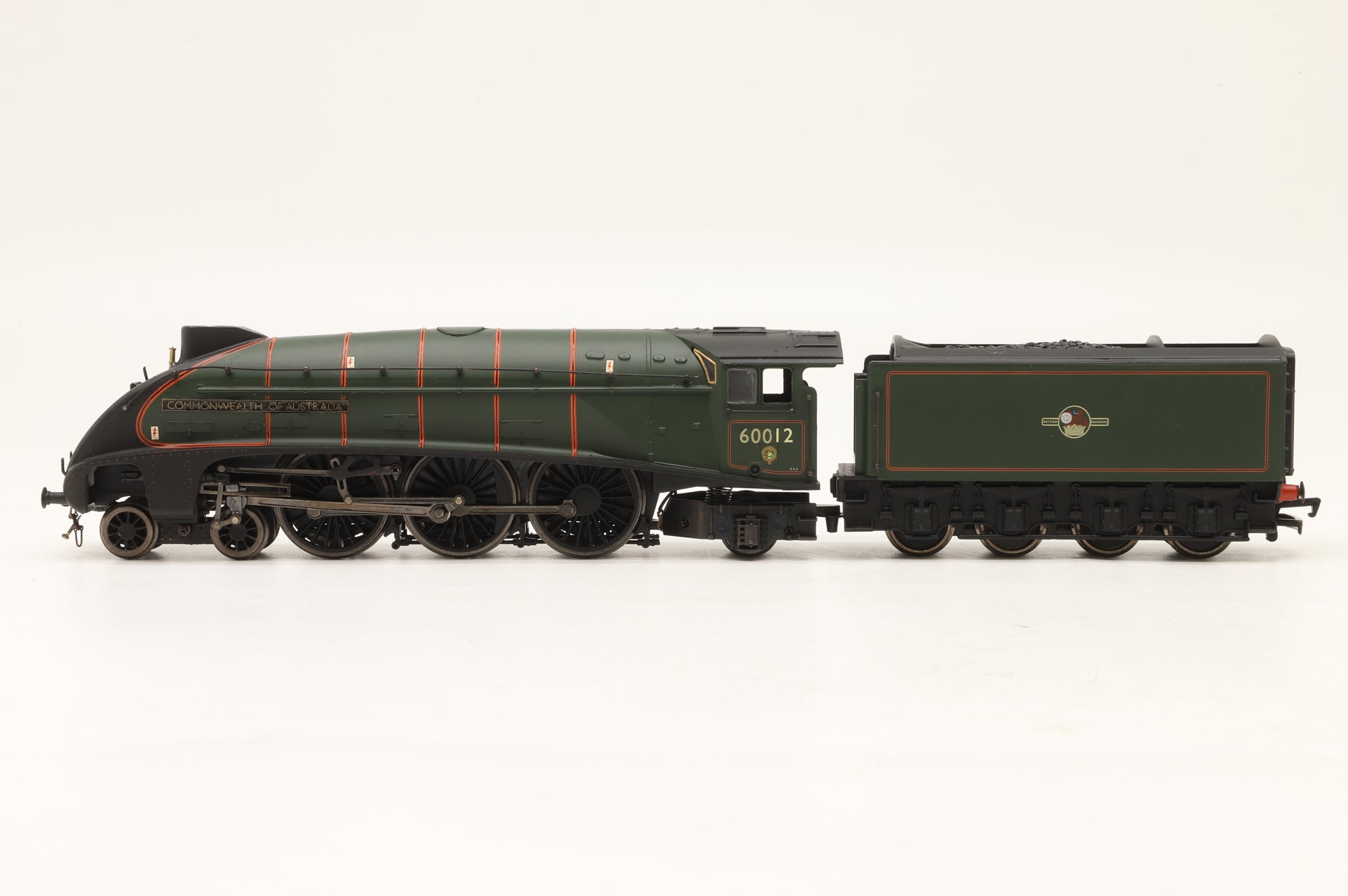 Bachmann OO Class A4 '60012' 'Commonwealth Of Australia' BR Lined Green L/C Renamed