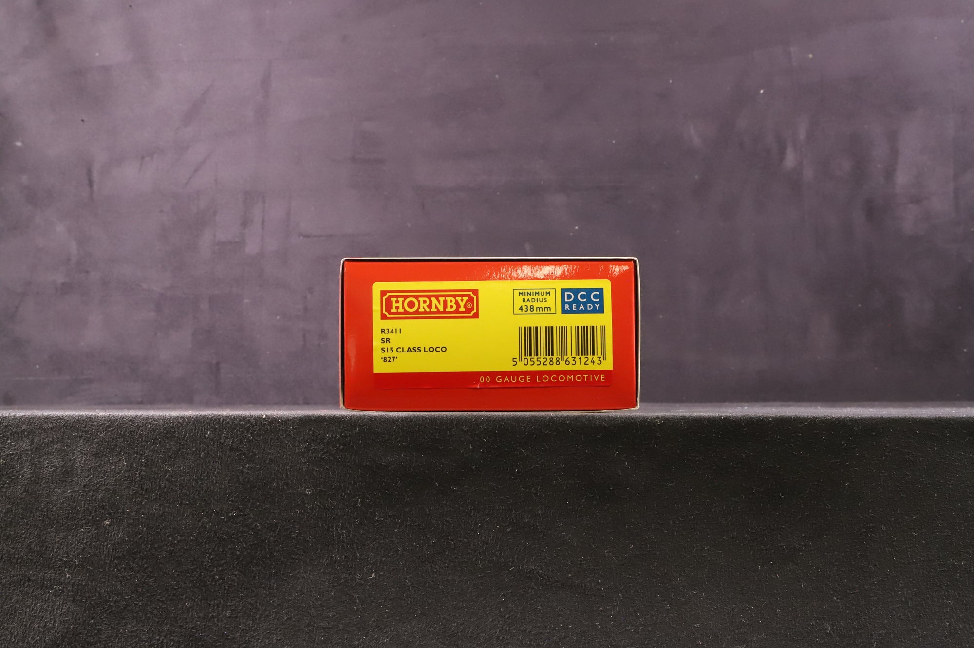 Hornby OO R3411 Class S15 '827' SR Black