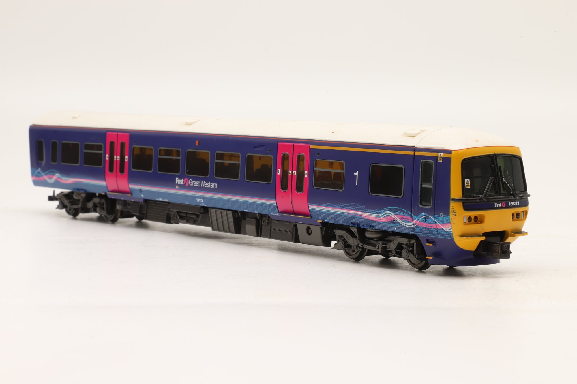 WORKSHOP Bachmann OO Class 166 'Networker Turbo' (2000)