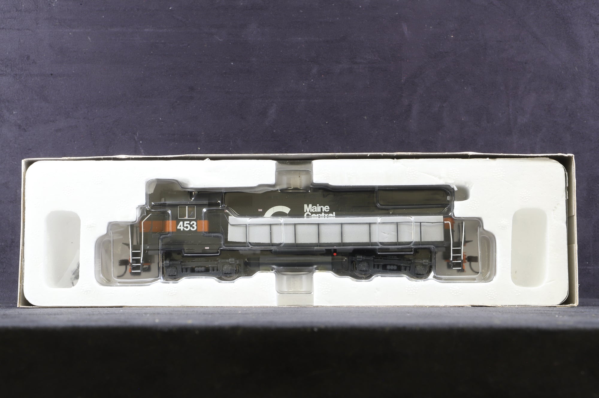 Atlas HO 9350 C-424 Maine Central Guilford Road '453'