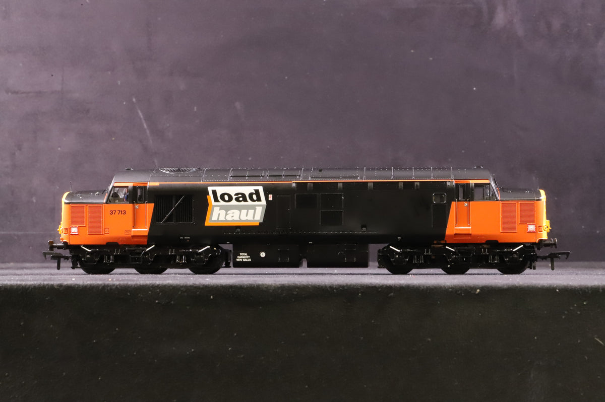 Bachmann OO 32-390Y (1/2 Locos from Pack) Class 37 37713 in Loadhaul Black/Yellow