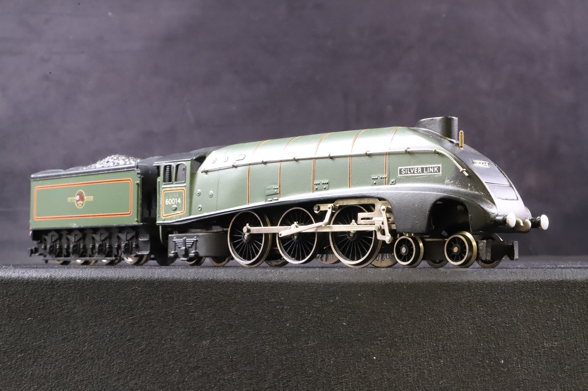 Wrenn OO W2211/A Class A4 'Silver Link '60014'