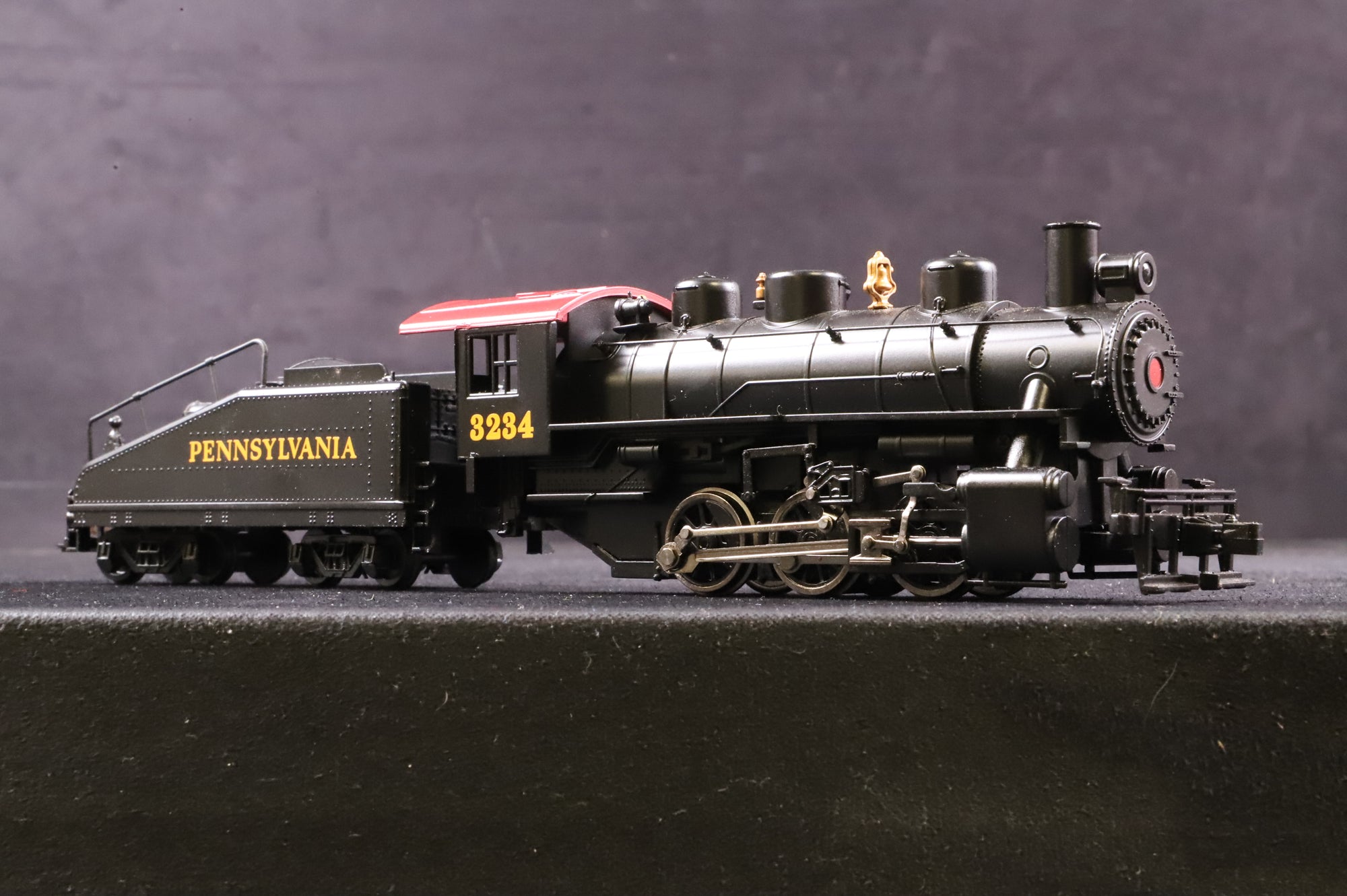Bachmann HO 50615 USRA 0-6-0 No.3234 w/ Sloped Tender in Pennsylvania Black