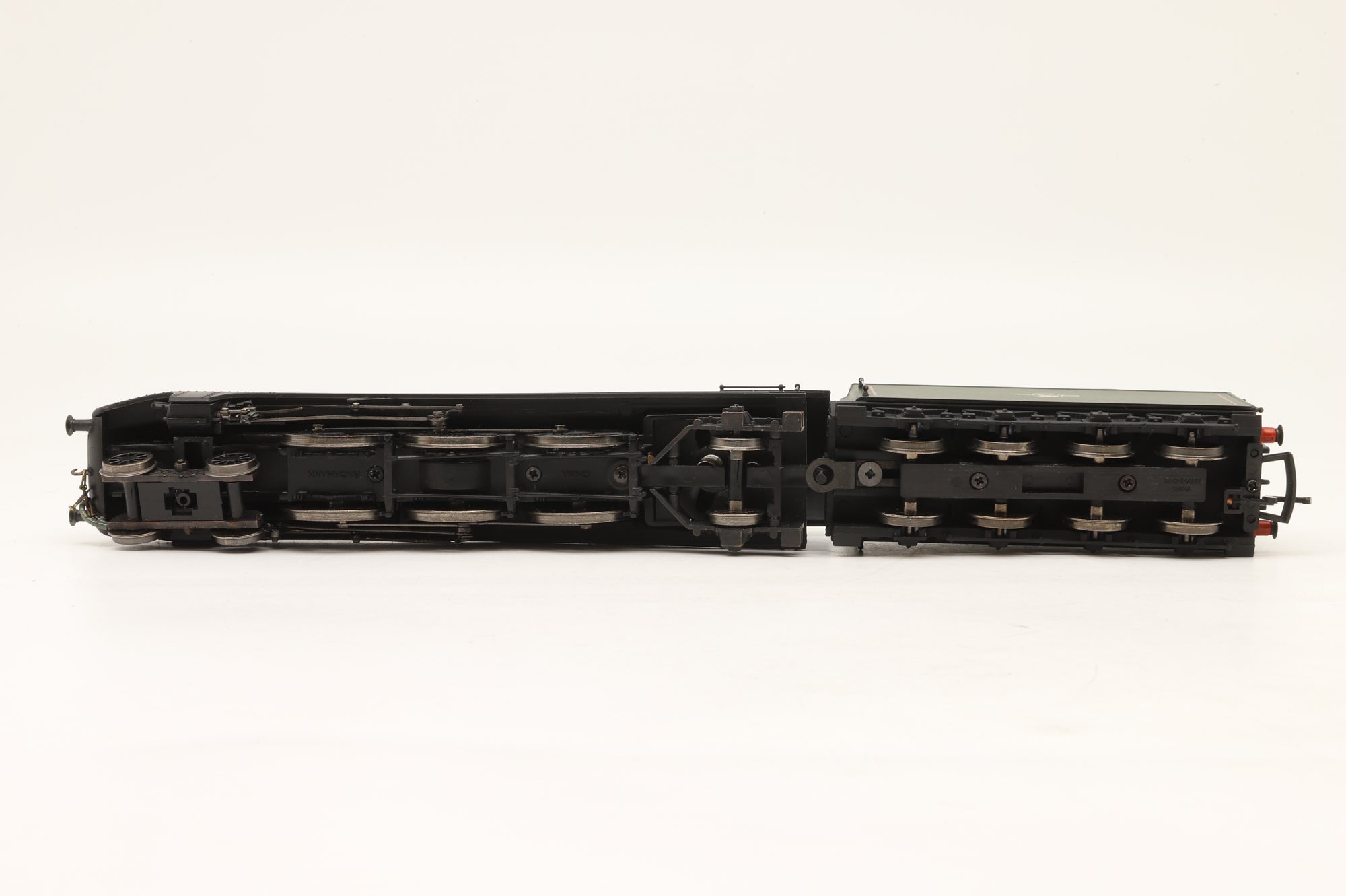 Bachmann OO Class A4 '60012' 'Commonwealth Of Australia' BR Lined Green L/C Renamed