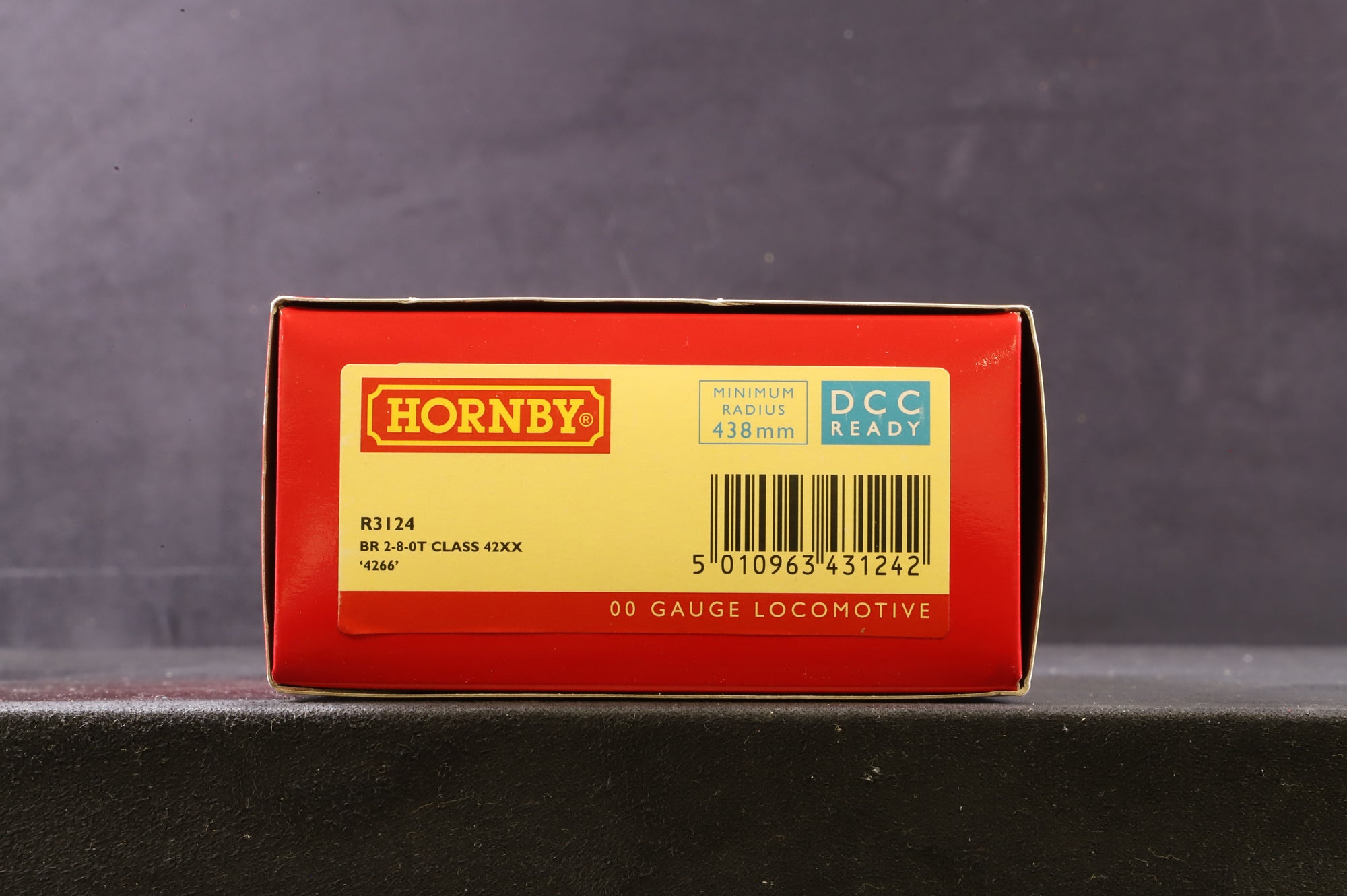 Hornby OO R3124 Class 42XX 4266 in BR Black w/ Early Crests