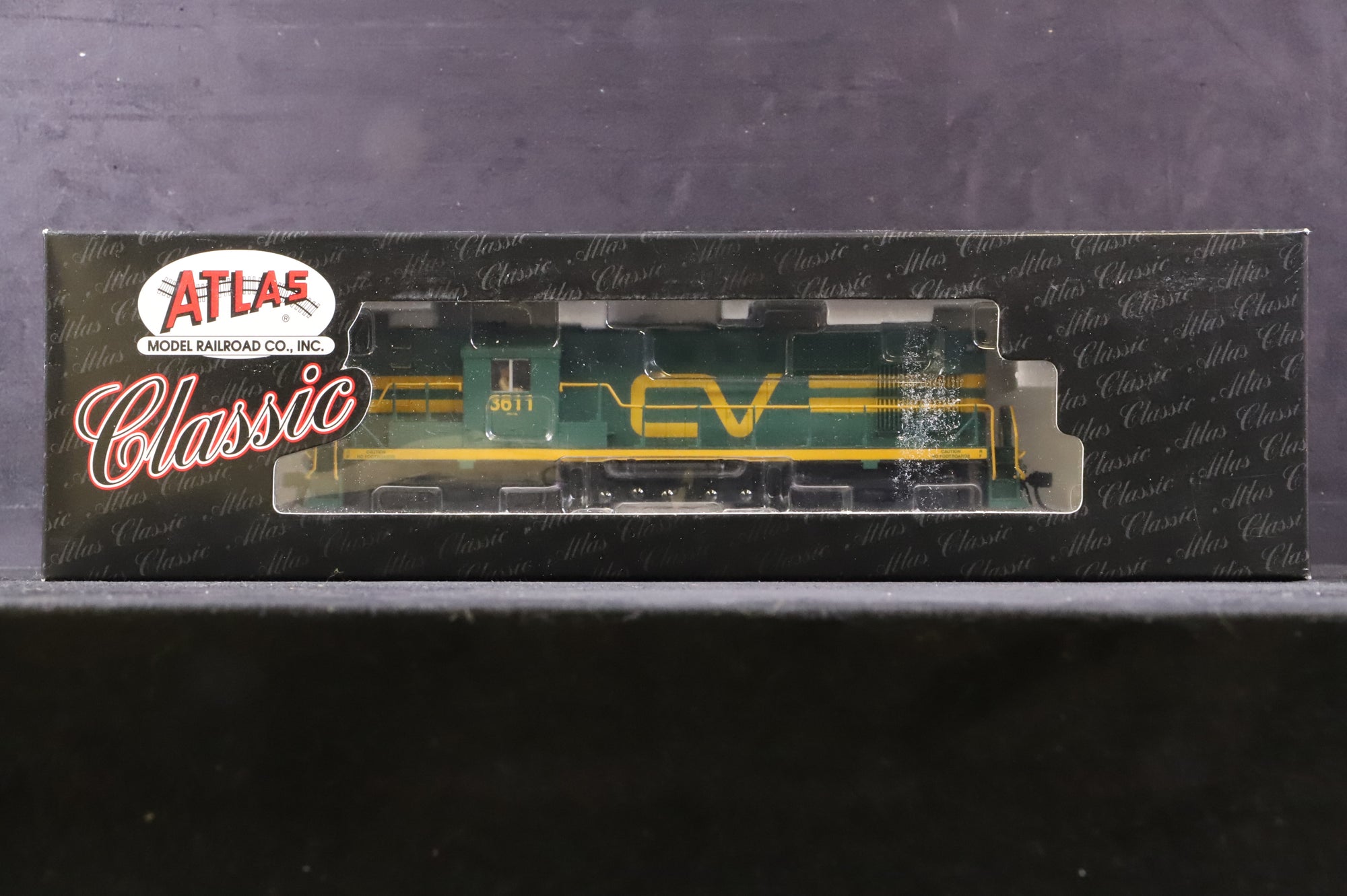 Atlas HO 8774 RS-11 Loco No.3611 in Central Vermont Livery