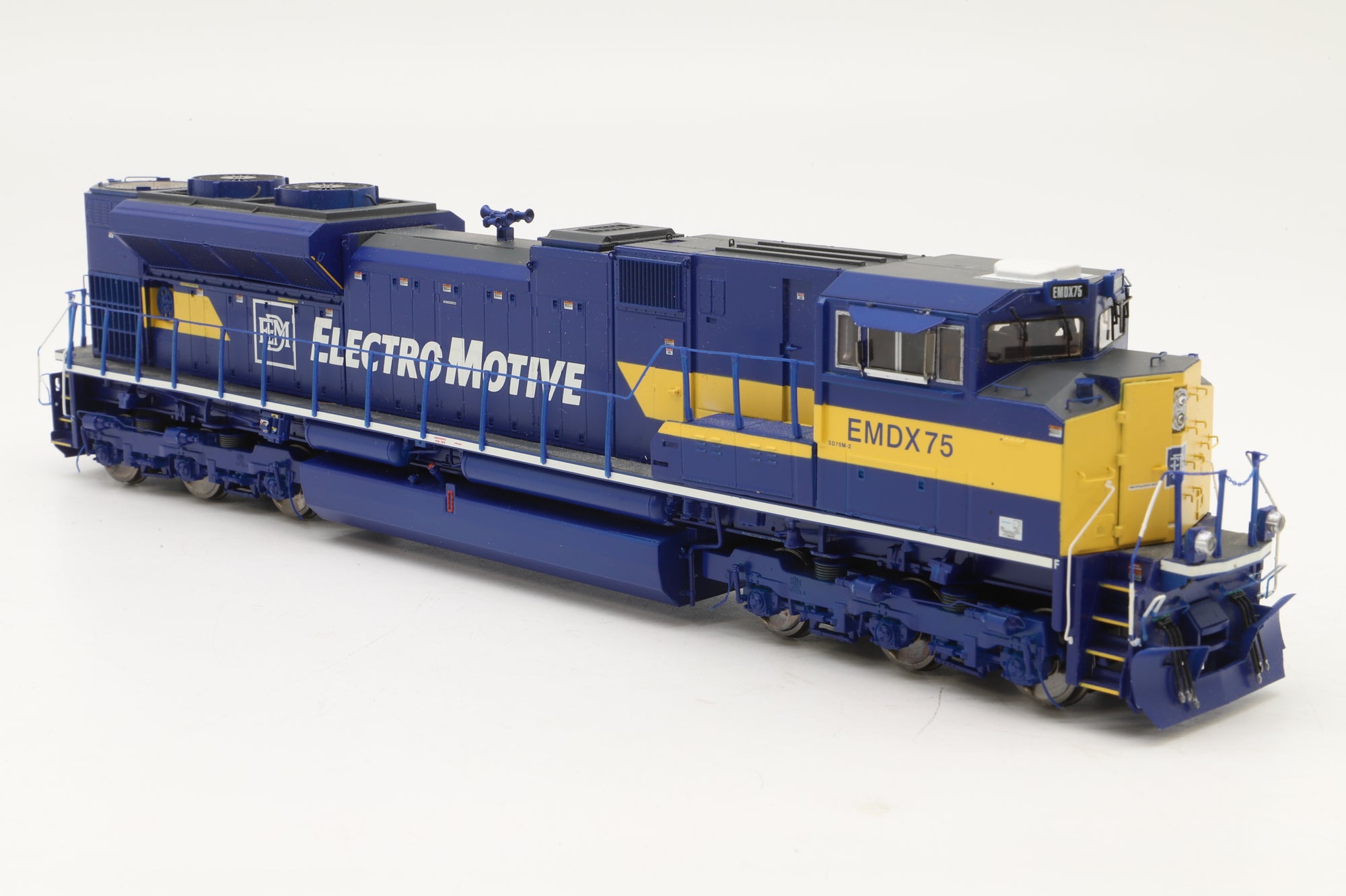 MTH HO 80-2018-1 SD70M #EMDX75 in Electromotive Blue/Yellow - DCC Sound