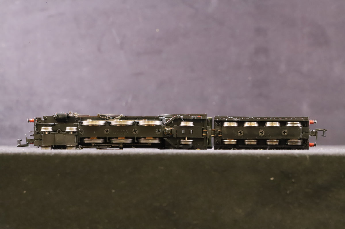 Graham Farish N 372-800 Class A1 &#39;60163&#39; &#39;Tornado&#39; BR Doncaster Green