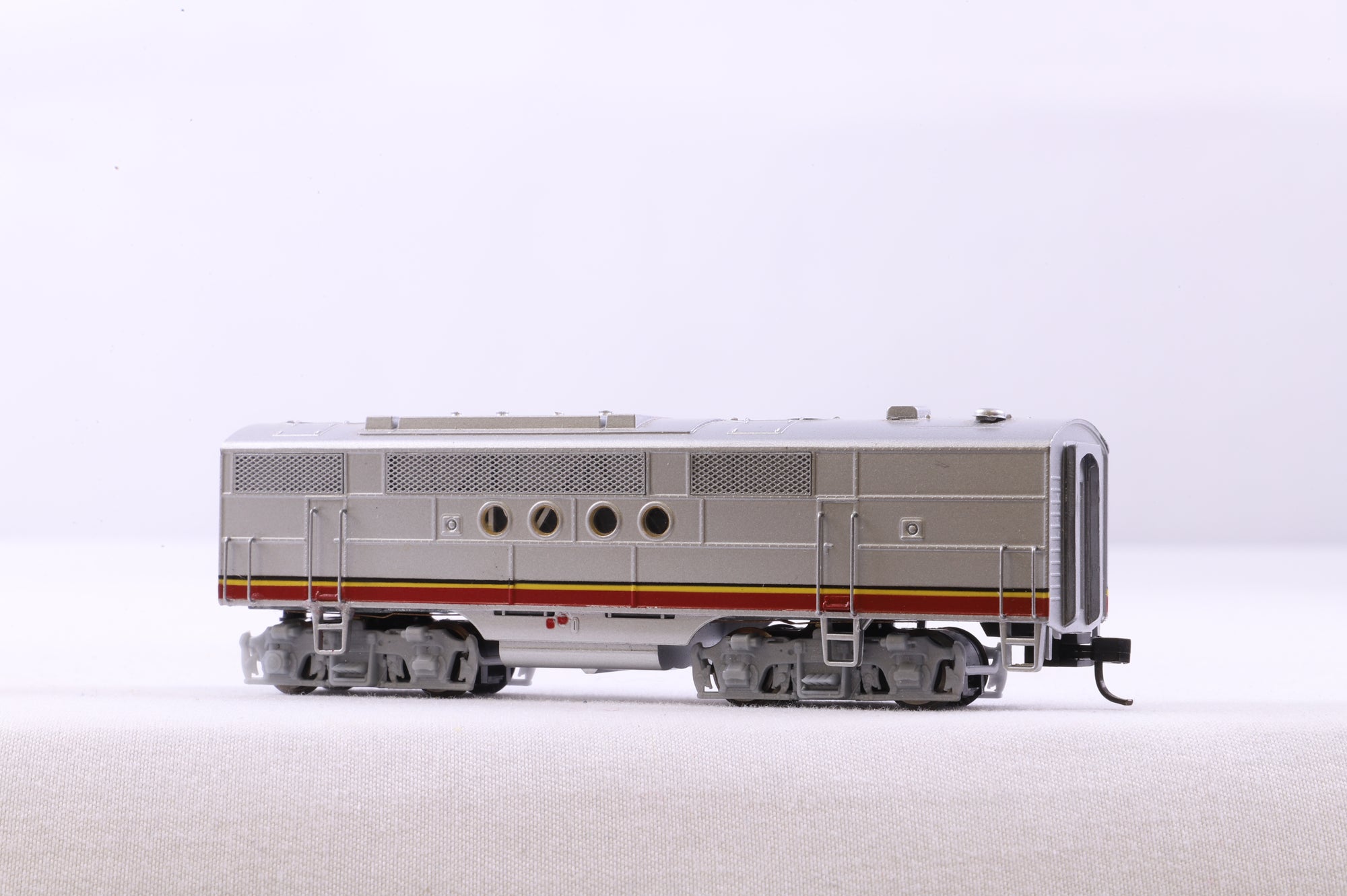 Intermountain N 69003-06 FT A/B Santa Fe Warbonnet