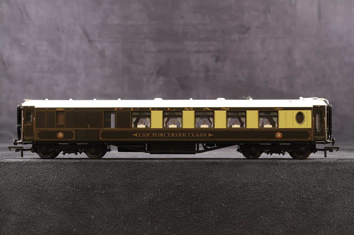 Hornby OO Rake Of 4 Pullman Coaches