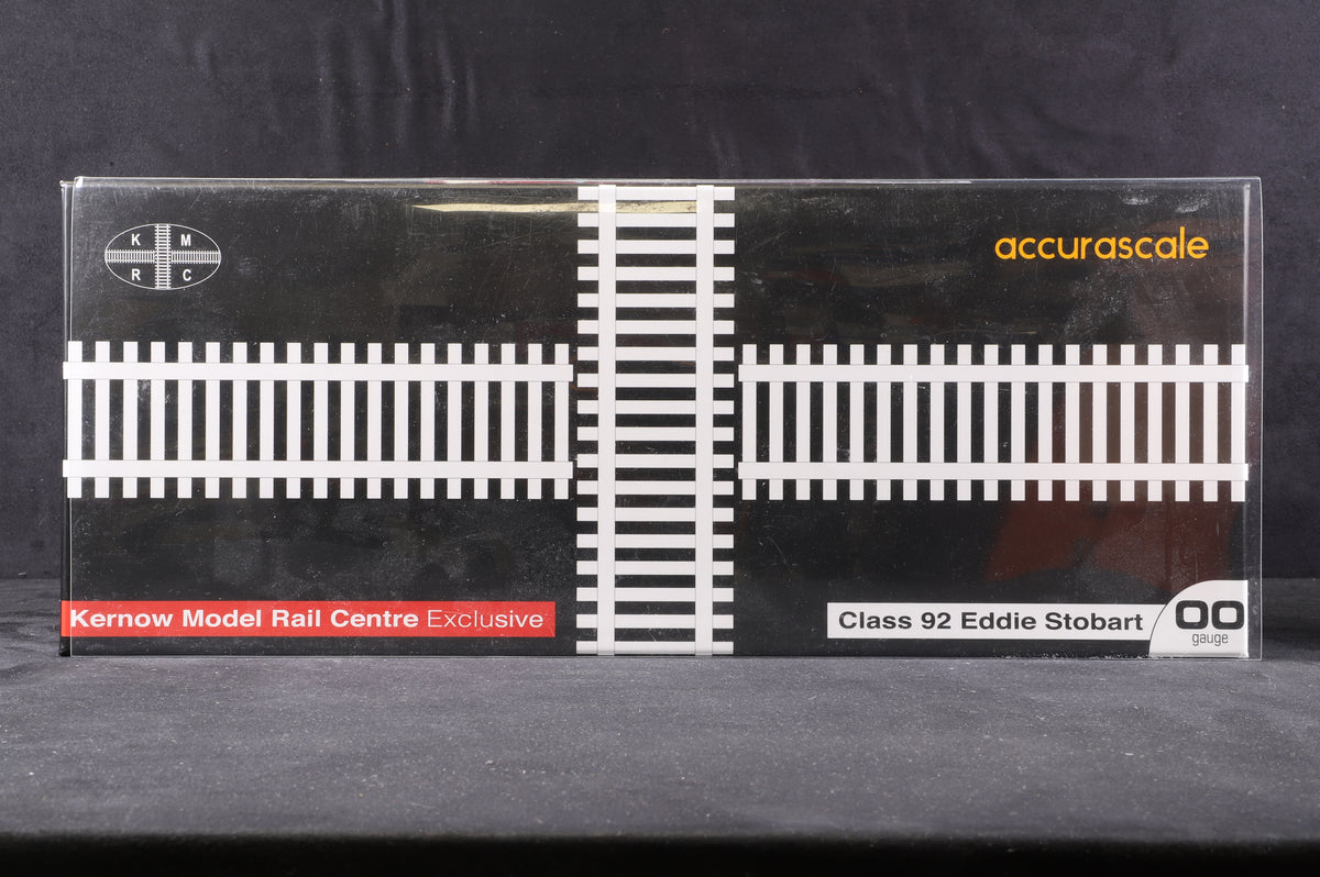 Accurascale OO ACC2194-92017DCC Class 92 &#39;92017&#39; &#39;Bart the Engine&#39; Stobart Rail, DCC Sound, Excl. KMRC