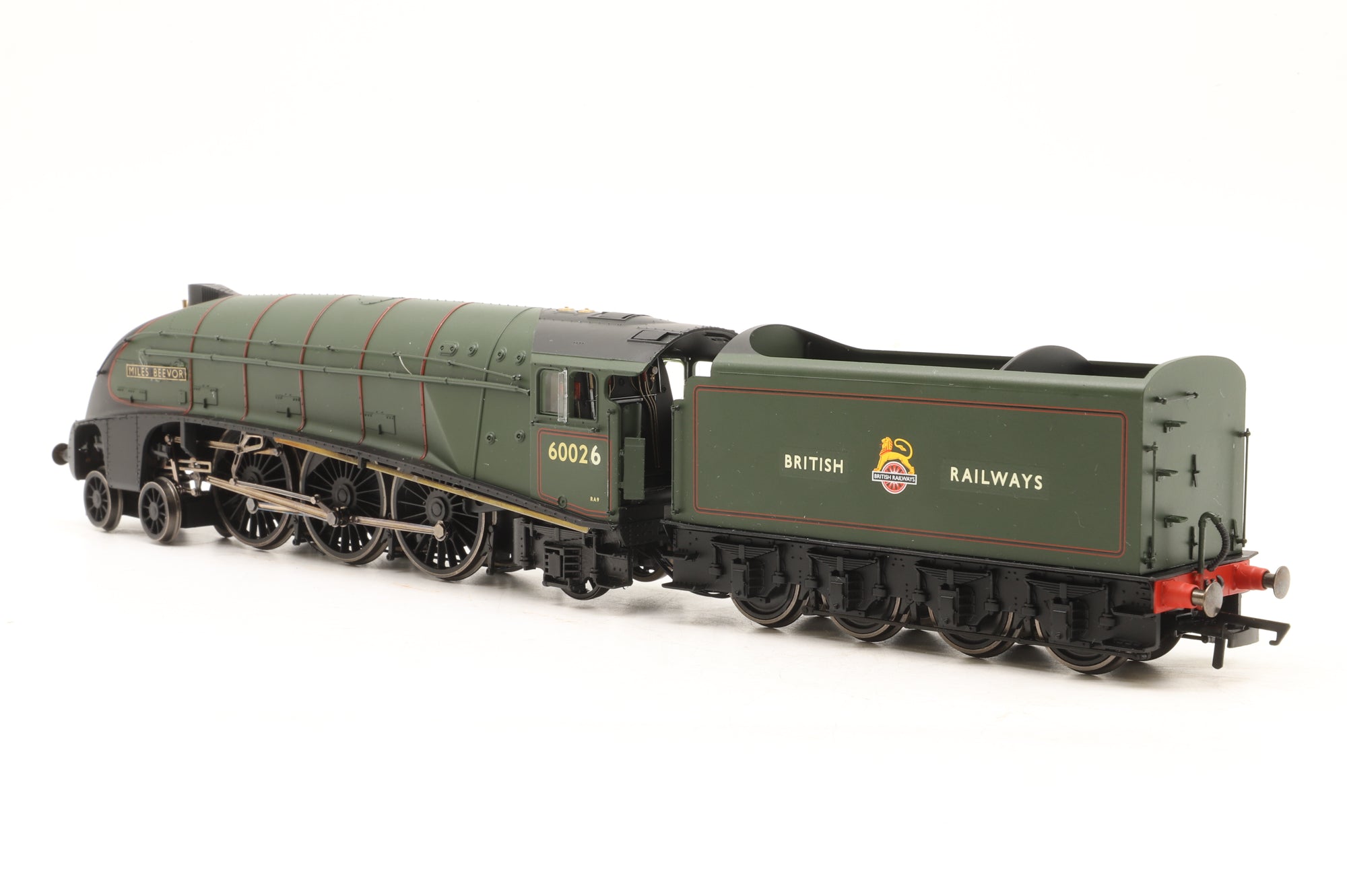 Hornby OO R3522 Class A4 '60026' 'Miles Beevor' BR Lined Green E/C