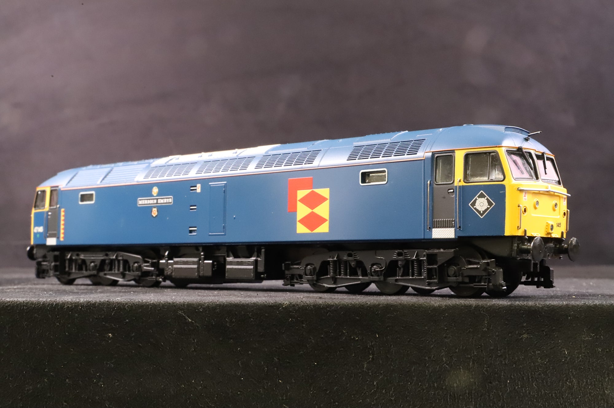 Heljan OO 4661 Class 47 47145 'Merddin Emrys' in Tinsley Blue w/ Railfreight Distribution Branding