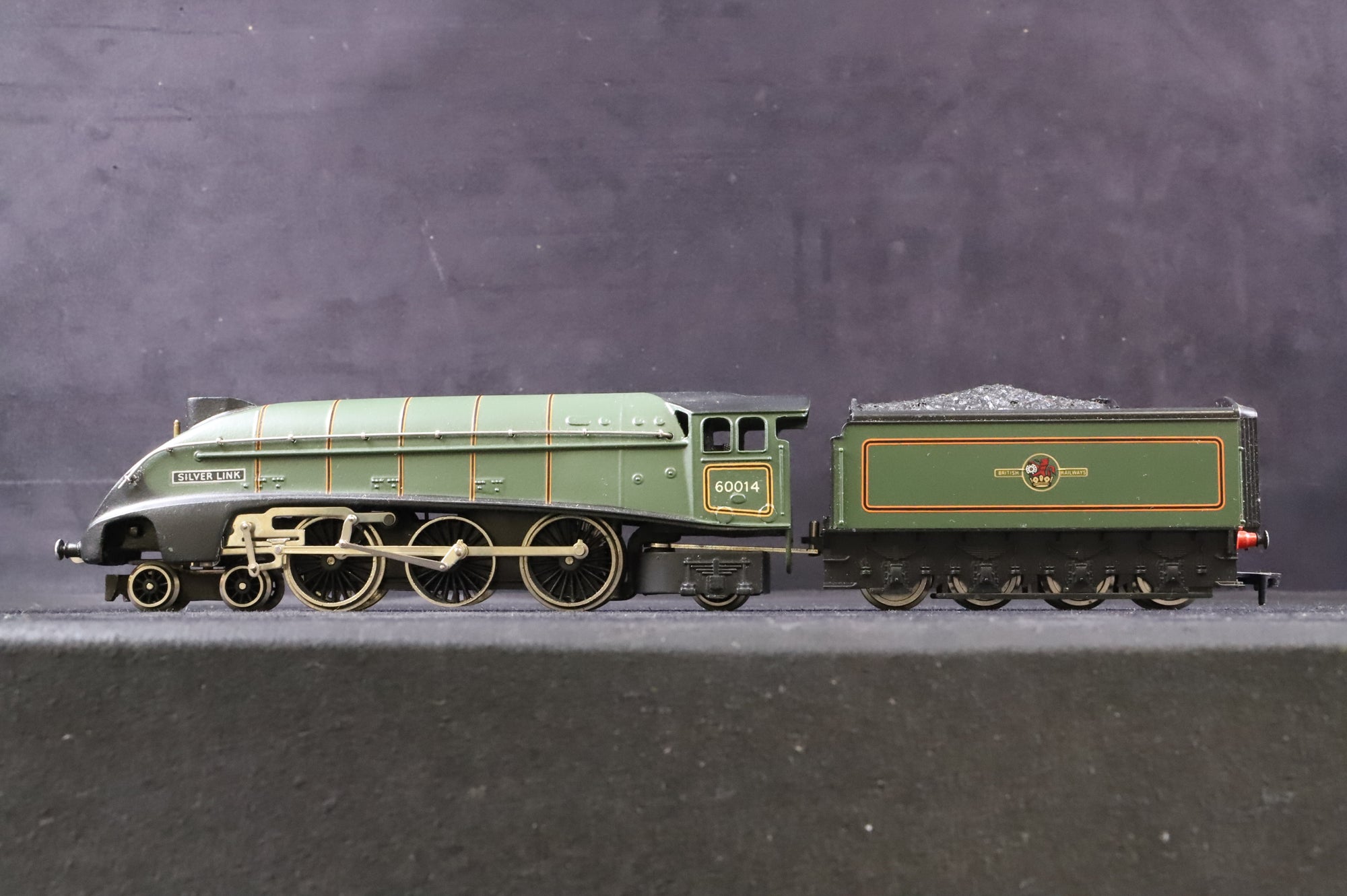 Wrenn OO W2211/A Class A4 'Silver Link '60014'
