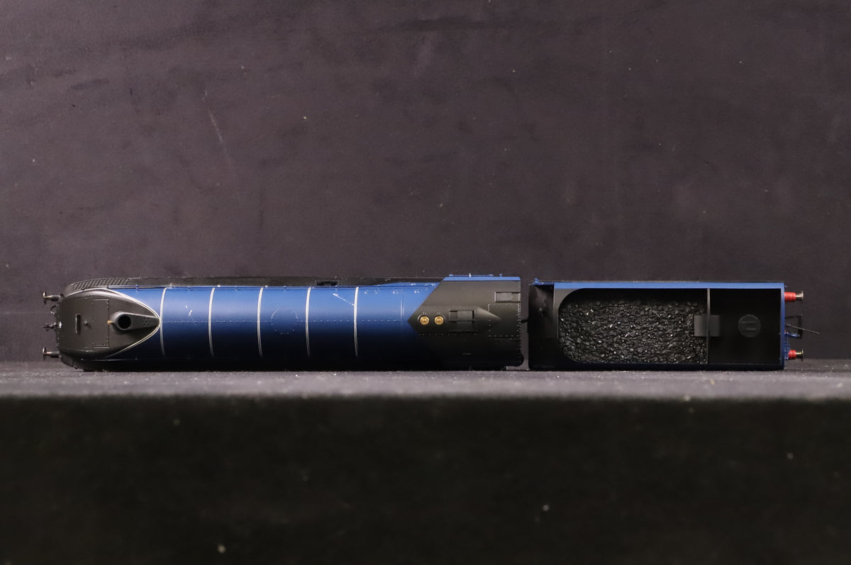 Hornby OO R2991XS Class A4 &#39;60018&#39; &#39;Sparrow Hawk&#39; BR Blue E/C DCC Sound