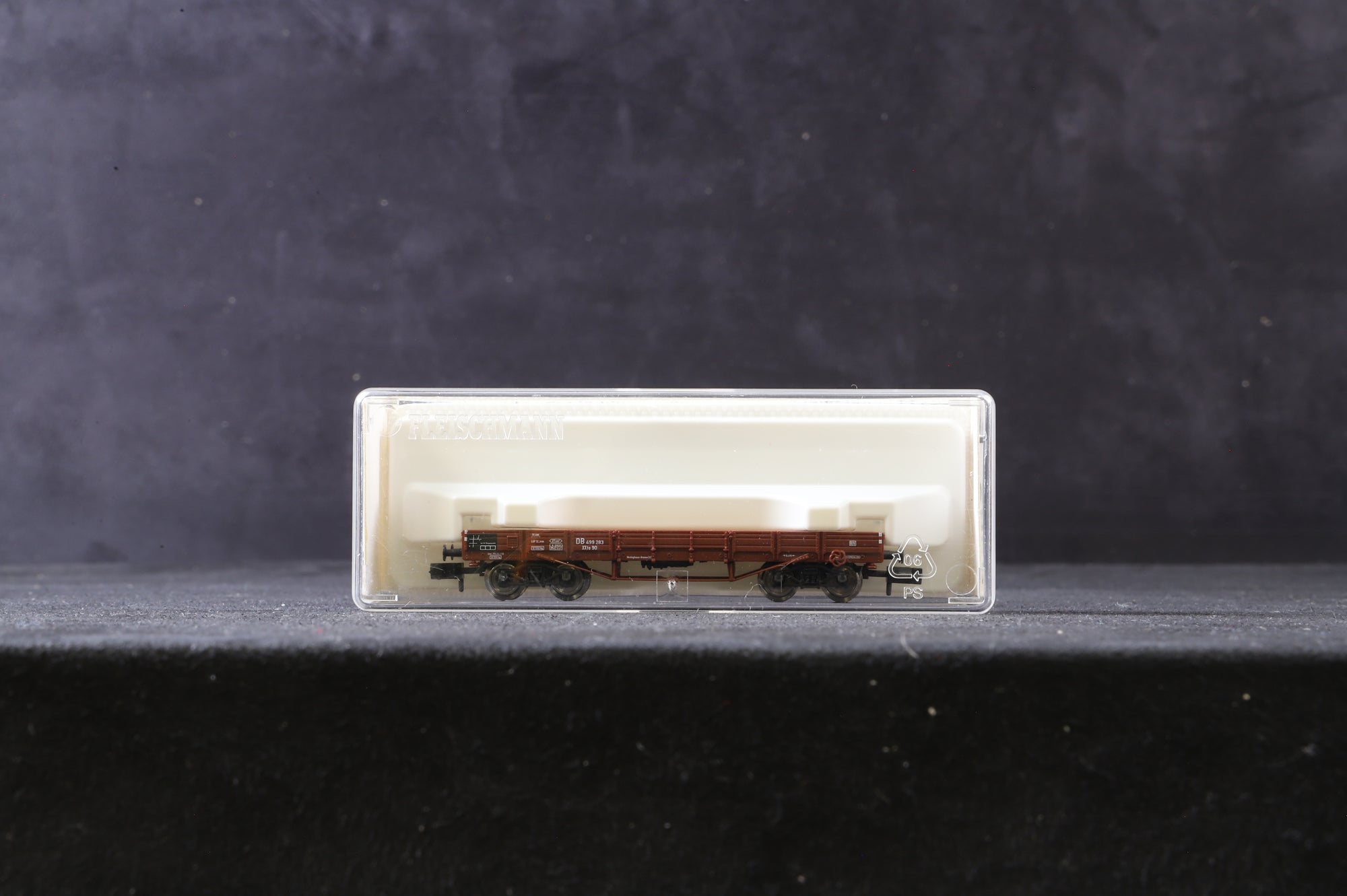 Fleischmann N 8262 Rake of 8 DB Low Sided Wagons
