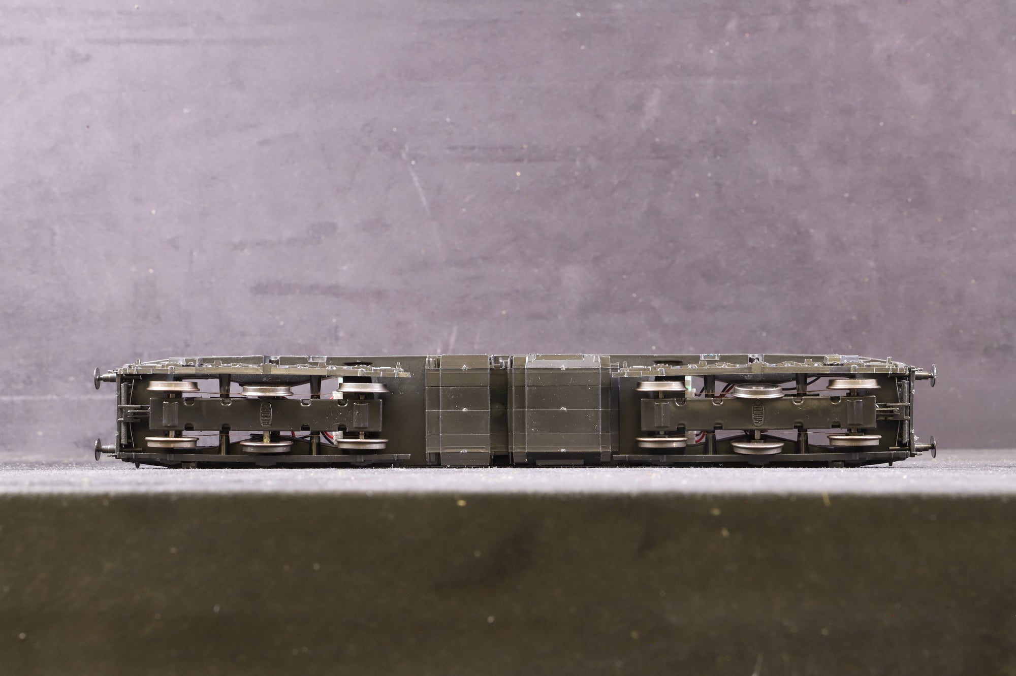 WKS Heljan OO Class 47 Chassis w/ Split Box Fuel Tank - Missing Body
