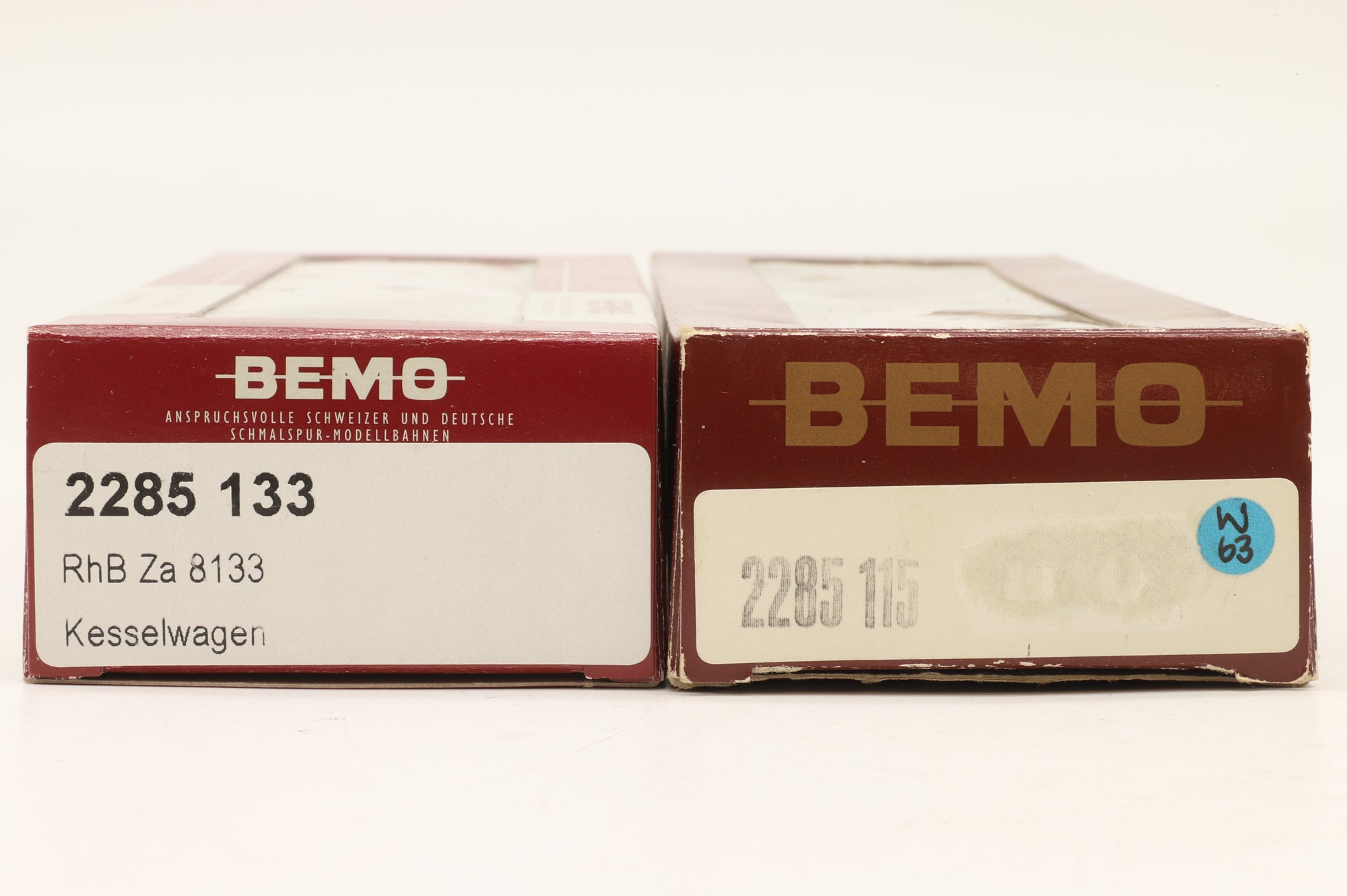 BEMO HOm Rake of 2x RhB Tank Wagons