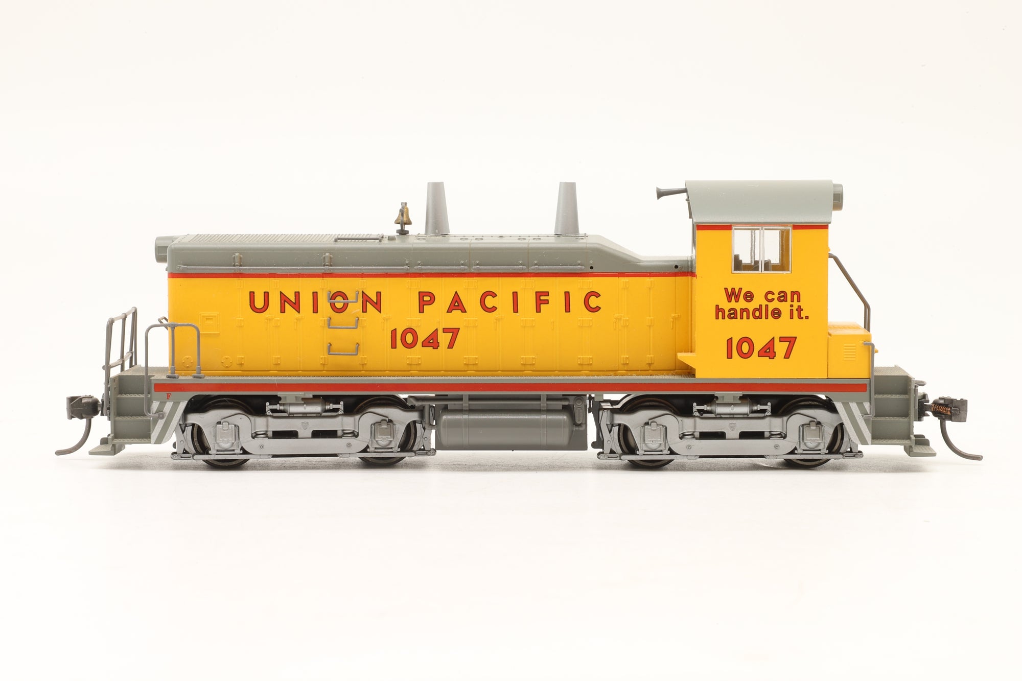 Kato HO 37-11E EMD NW2 Phase II Union Pacific #1047