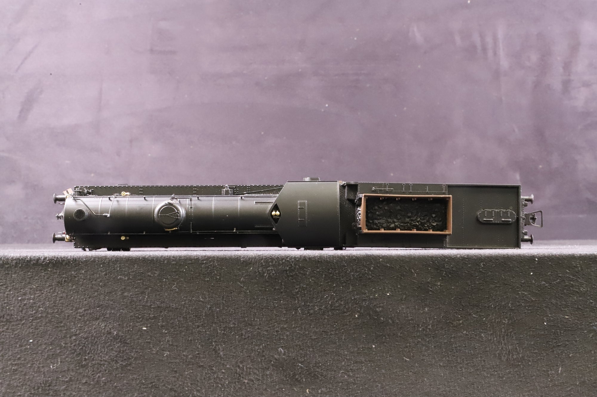 Rivarossi HO HR2459 Gr.744 Caprotti con tender a carrelli, Ep III-IVa, DCC Fitted