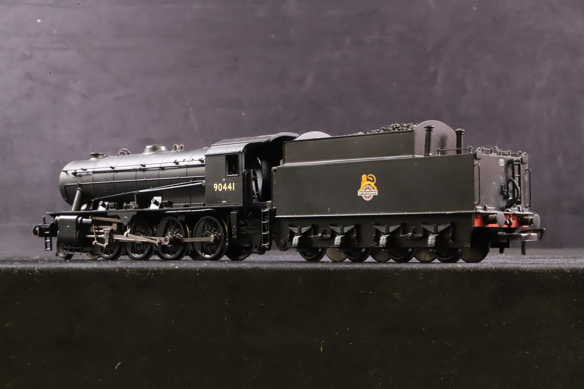 Bachmann OO 32-261 WD Austerity Class '90441' BR Black E/C DCC Fitted