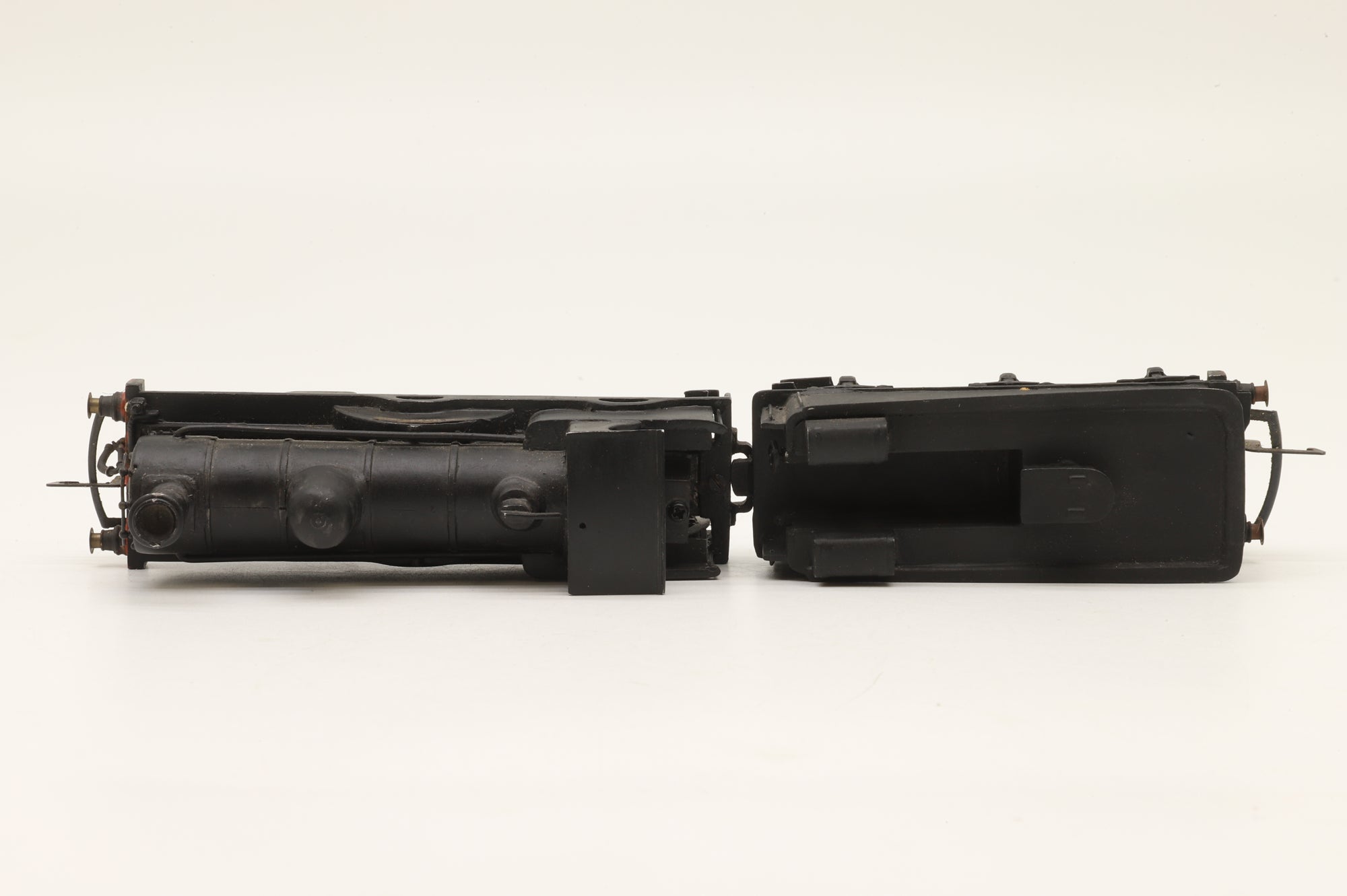 WORKSHOP Kit Built OO Persecutor Class 'Miranda' Plain Black Non Runner