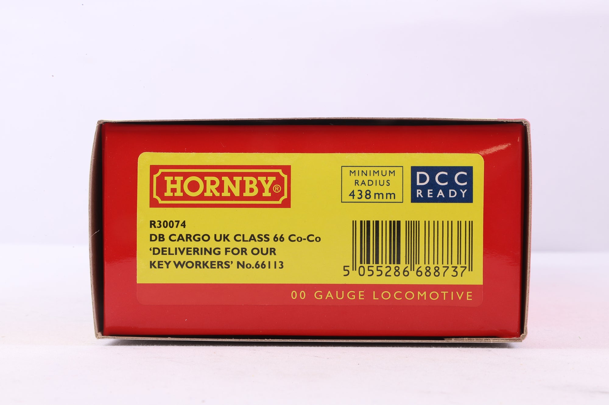 Hornby OO R30074 DB Cargo UK Class 66 Co-Co 'Delivering For Our Key Workers' '66113'