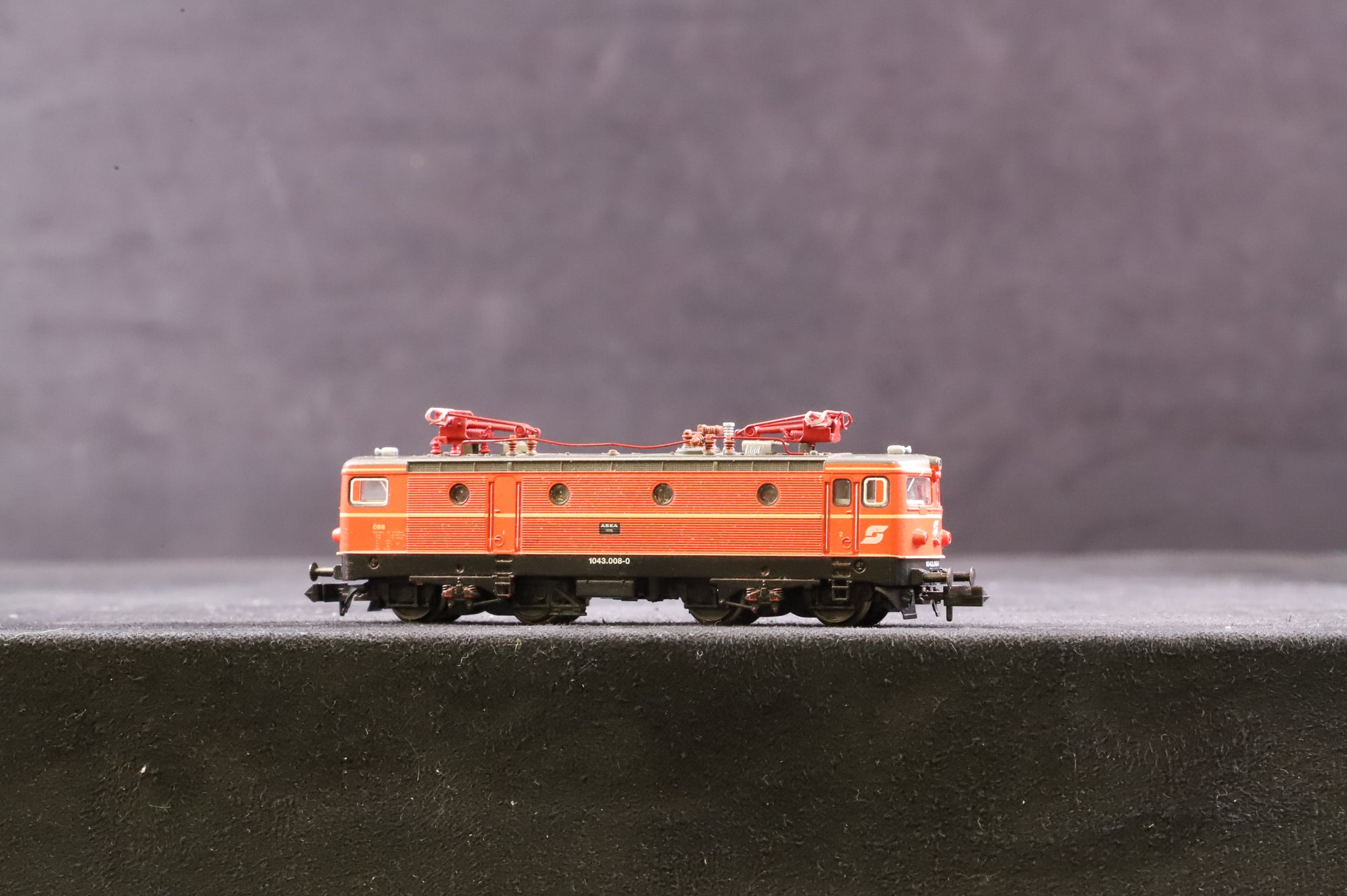 Fleischmann N 7367 Class 1043 OBB Red DCC Fitted