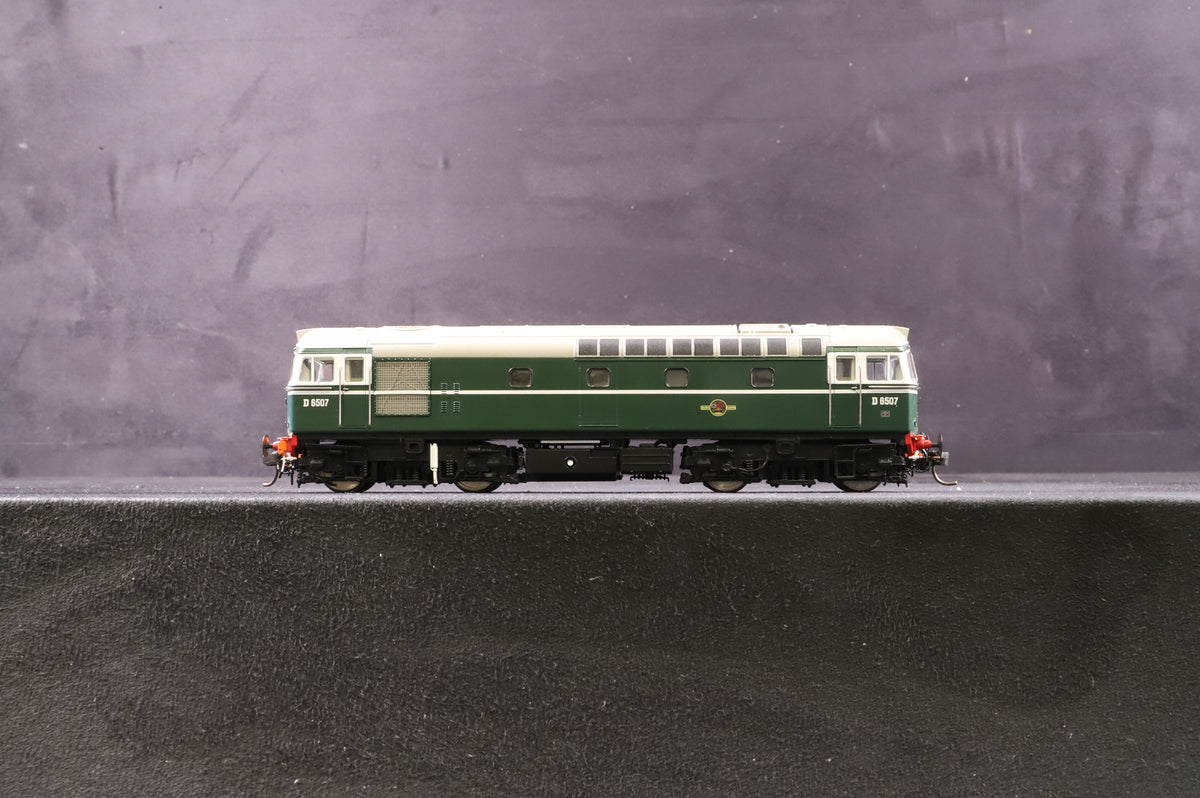 Heljan OO 34101 Class 33 D6507 in BR Green