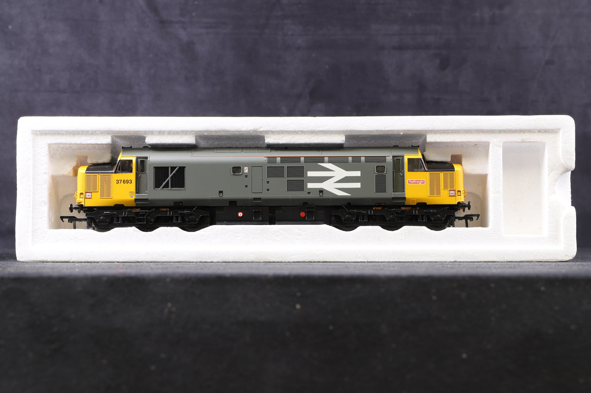 Bachmann OO 32-376 Class 37/5 &#39;37693&#39; Railfreight Grey