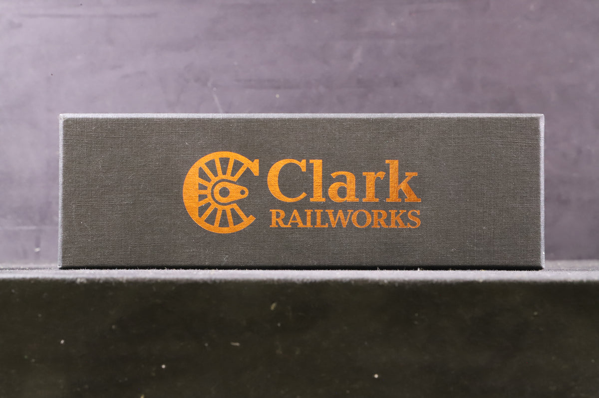 Bachmann OO 31-976A Standard 3MT 82030 in Lined BR Green w/ Late Crests