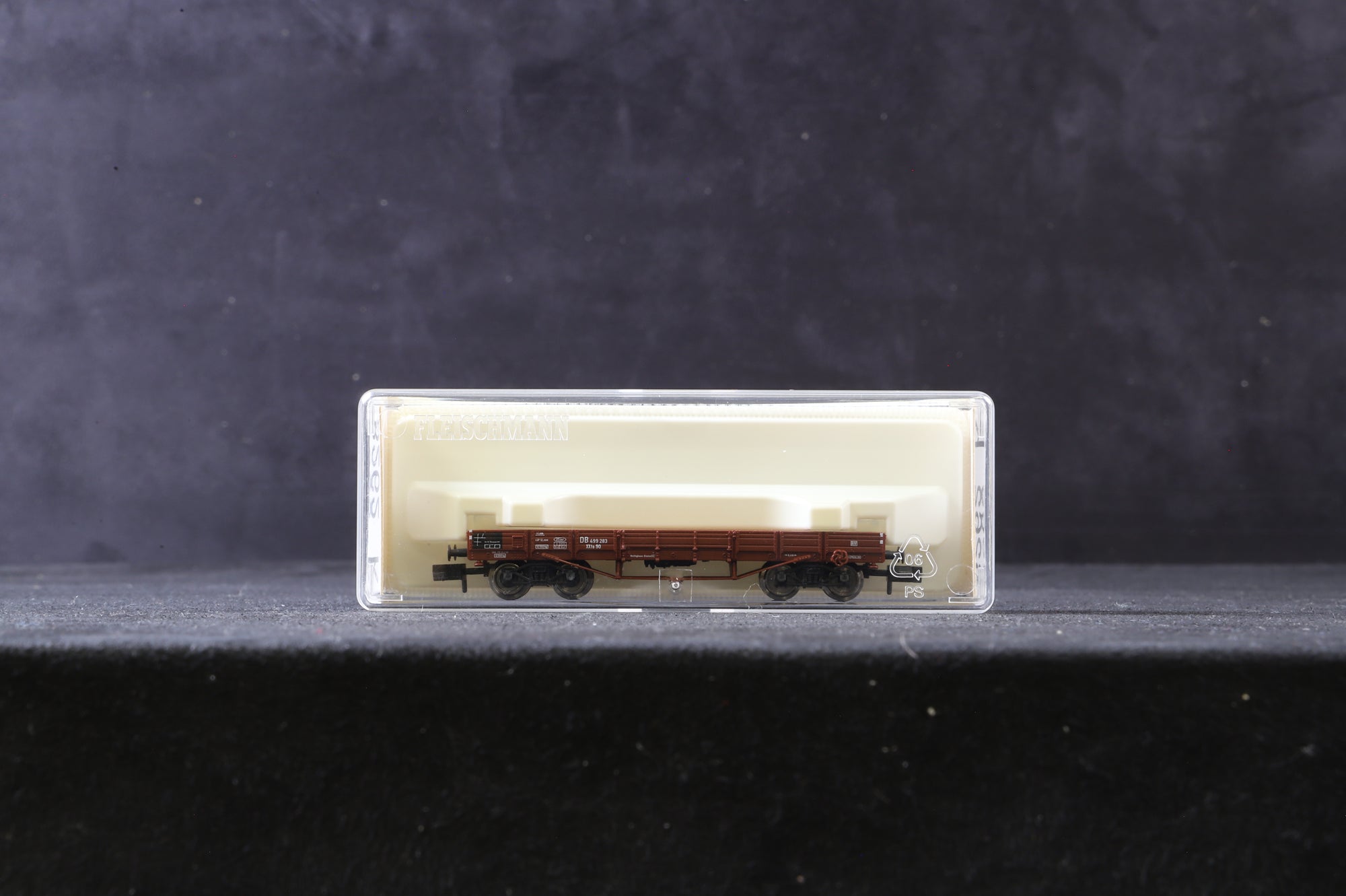 Fleischmann N 8262 Rake of 8 DB Low Sided Wagons