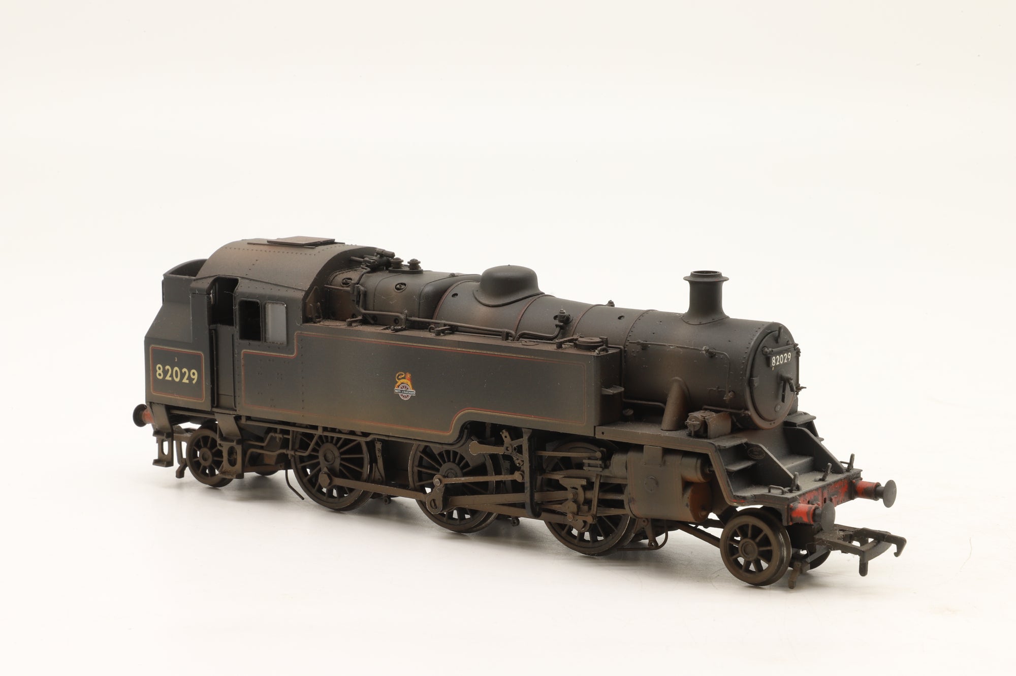 Bachmann OO 31-975 BR Standard Class 3MT Tank '82029' BR Lined Black E/C Weathered