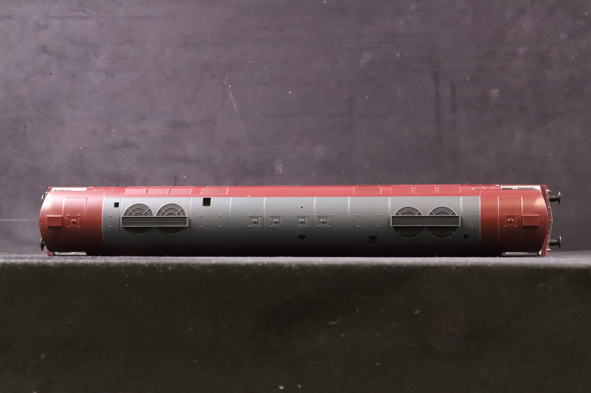 Heljan OO 5206 Class 52 D1039 'Western King' in BR Maroon