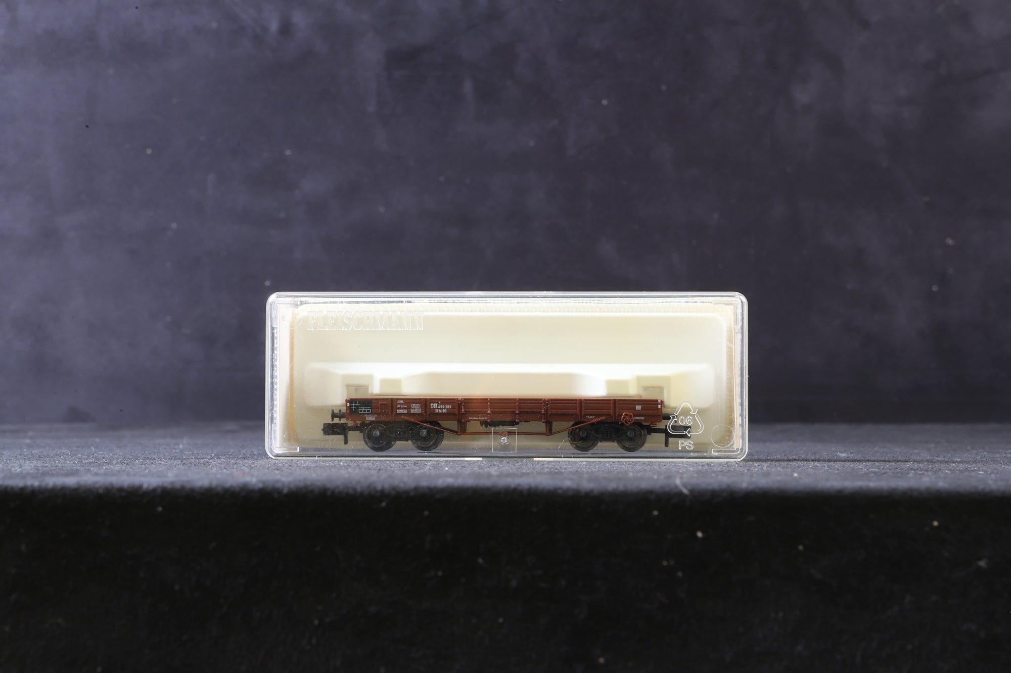 Fleischmann N 8262 Rake of 8 DB Low Sided Wagons