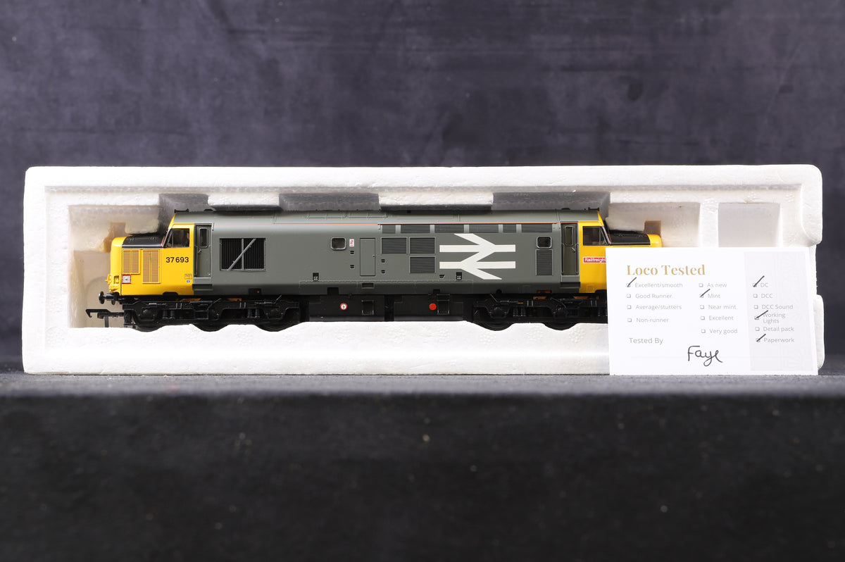 Bachmann OO 32-376 Class 37/5 &#39;37693&#39; Railfreight Grey